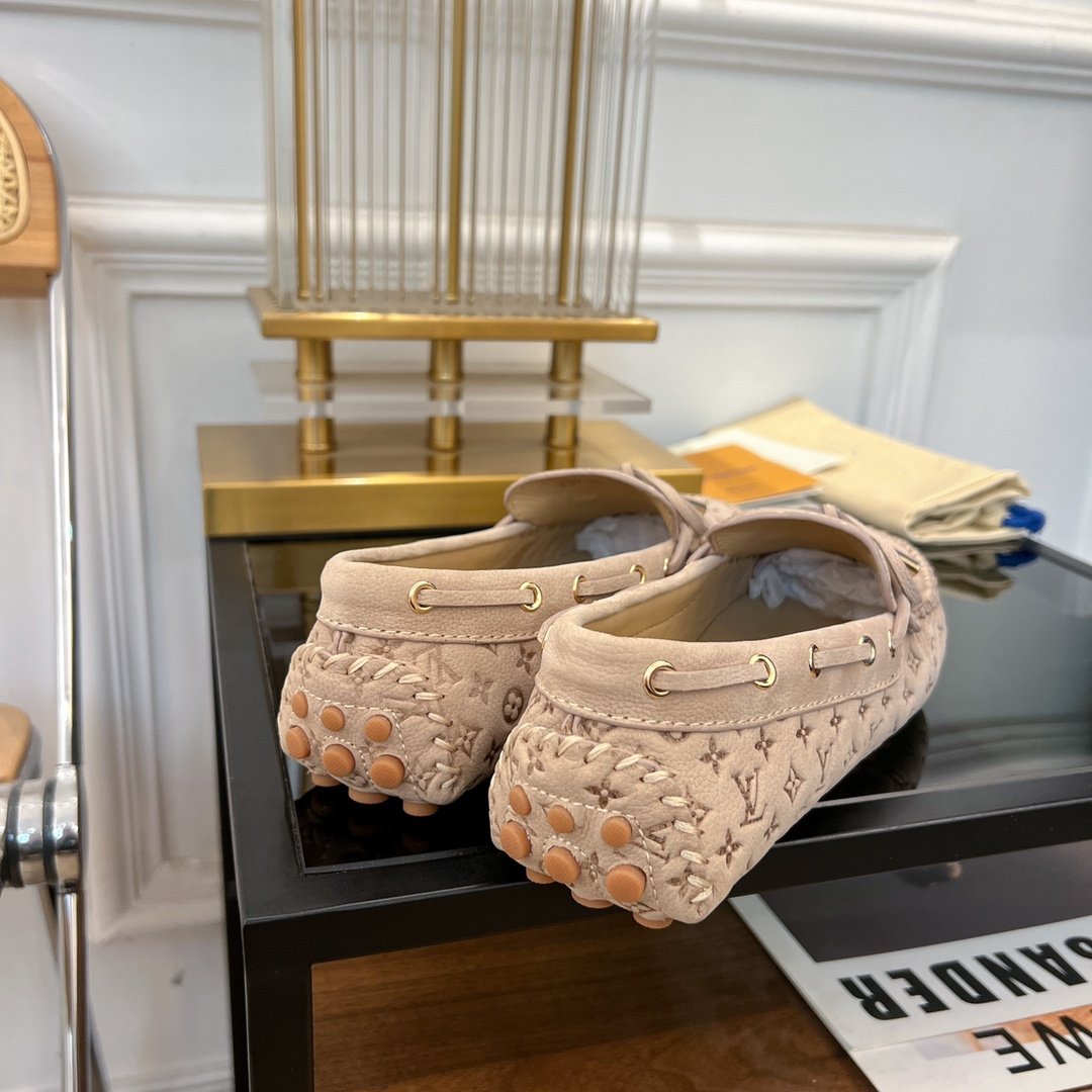 LV GLORIA FLAT LOAFER LOGO STAMPING BEIGE