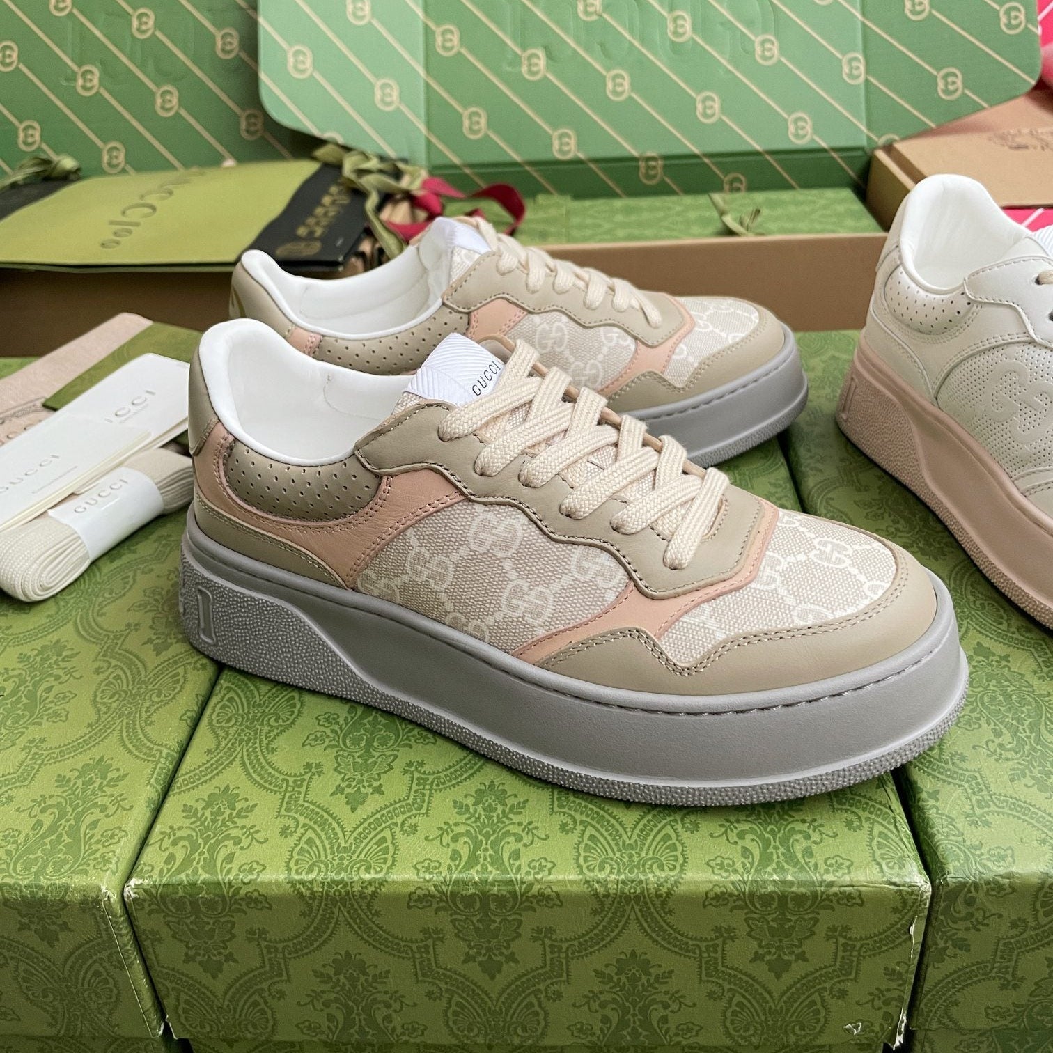 GG 26 Sneaker Beige Gray Canvas Calfskin 632890