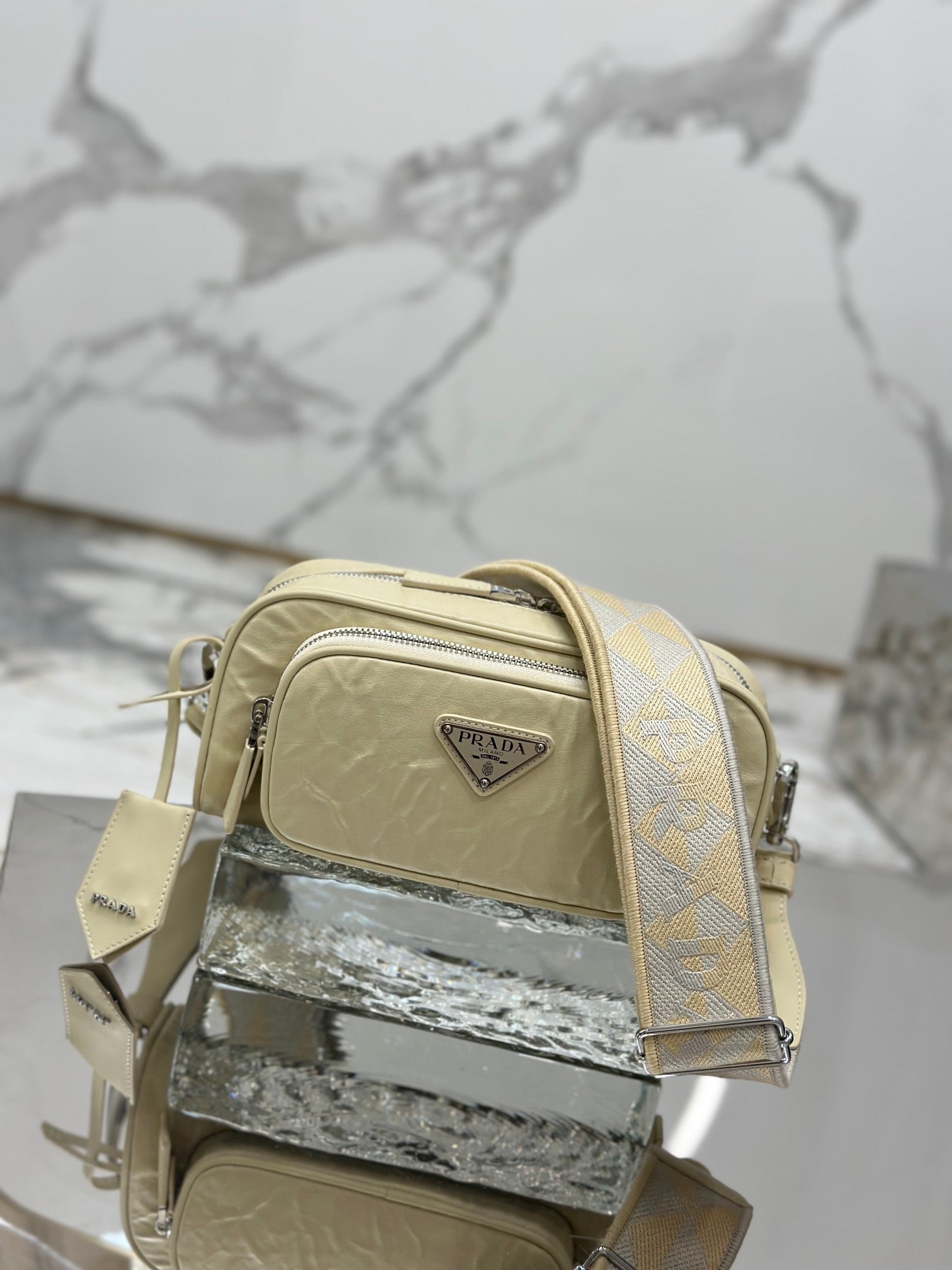 CAMERA BAG 23 IN CREAM WRINKLED LAMBSKIN