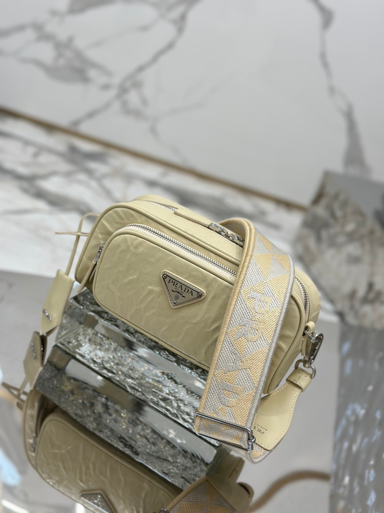 CAMERA BAG 23 IN CREAM WRINKLED LAMBSKIN
