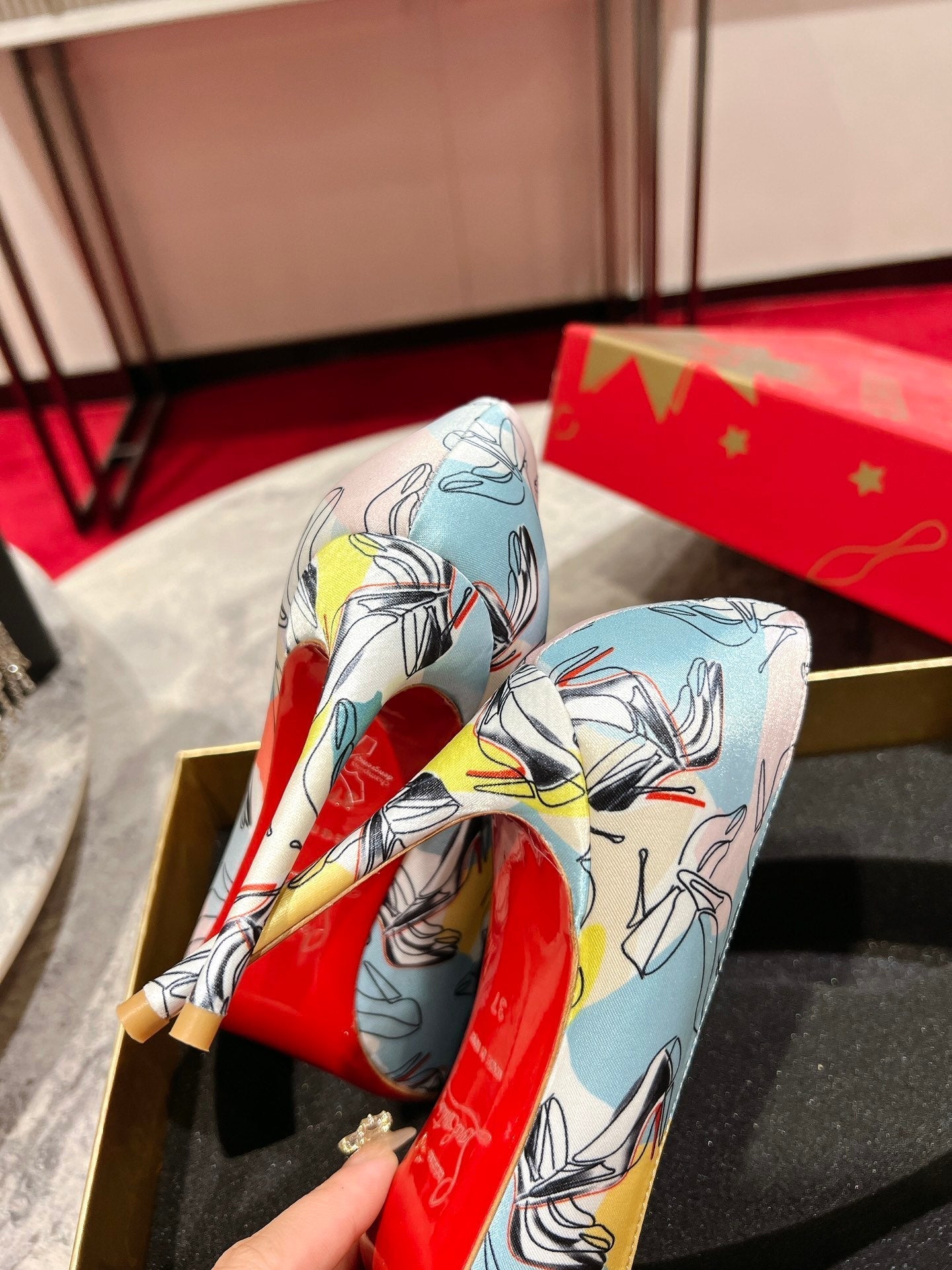 CL So Kate Pumps 120 mm Crepe Satin Multicolor