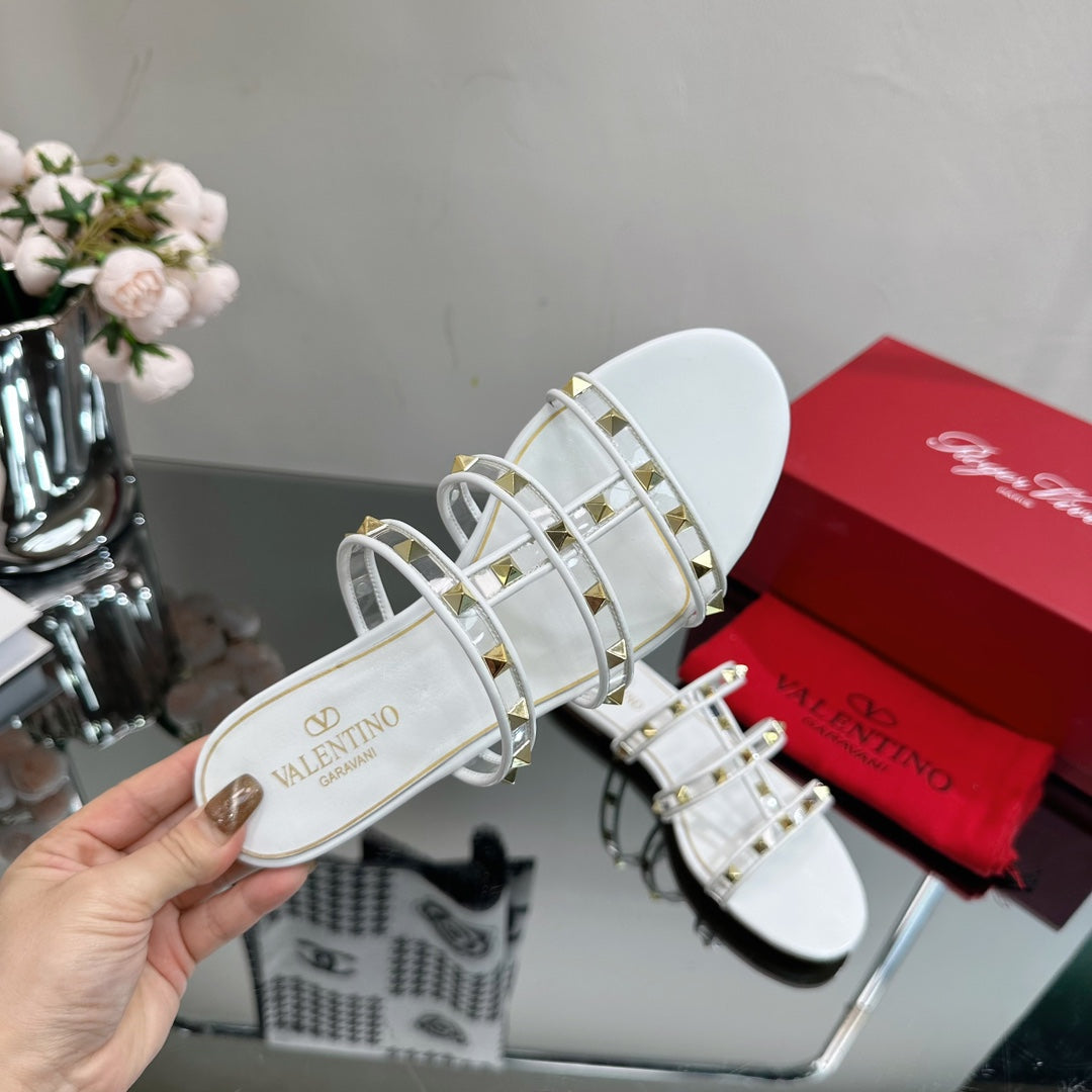 VT 25 Rockstud Flat Sandals White PVC Sheepskin 331947