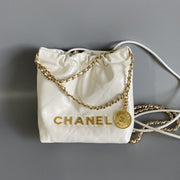 CC HOBO MINI 20CM WHITE LAMBSKIN GHW