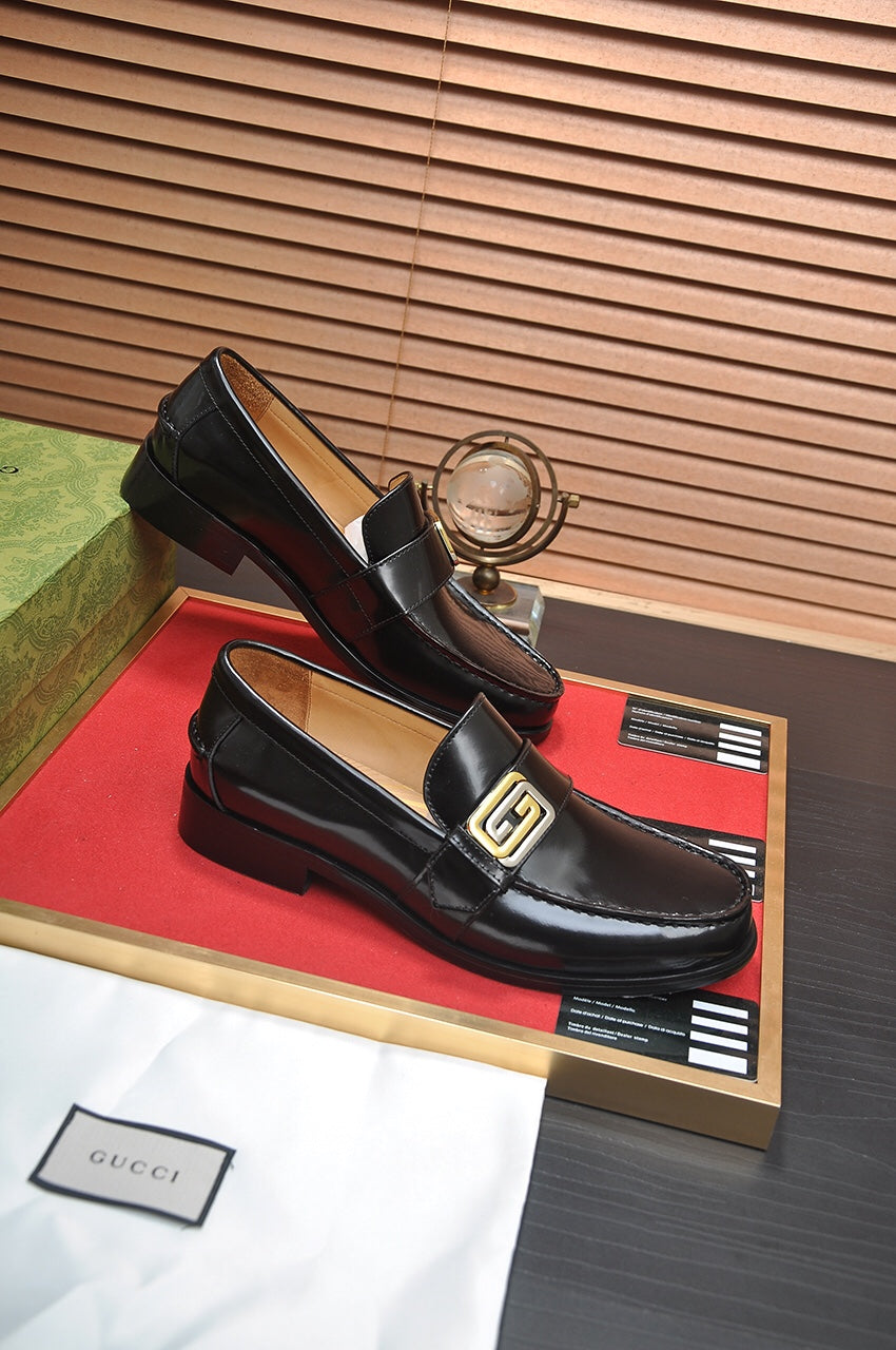 GG Men's Loafer Black Cowhide 560953