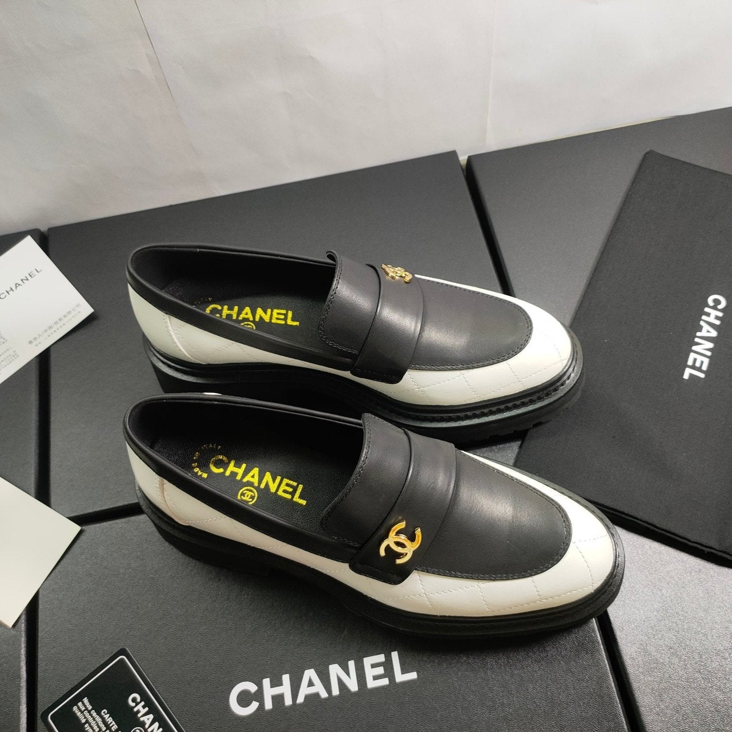 CC Moccasins 45mm White Mix Black Lambskin