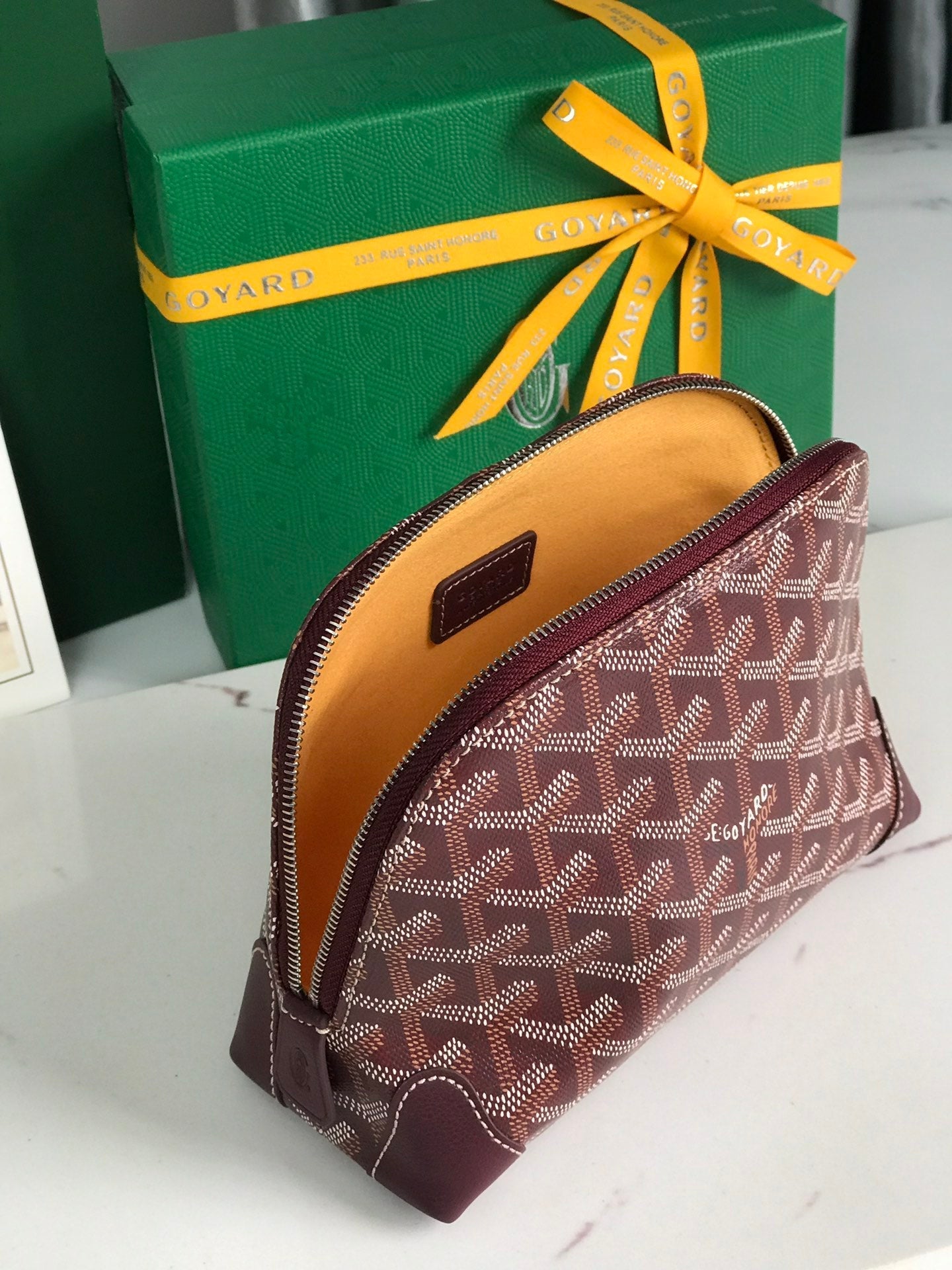 VENDÃ”ME COSMETIC POUCH 17 IN WINE RED GOYARDINE CANVAS AND CALFSKIN TRIM