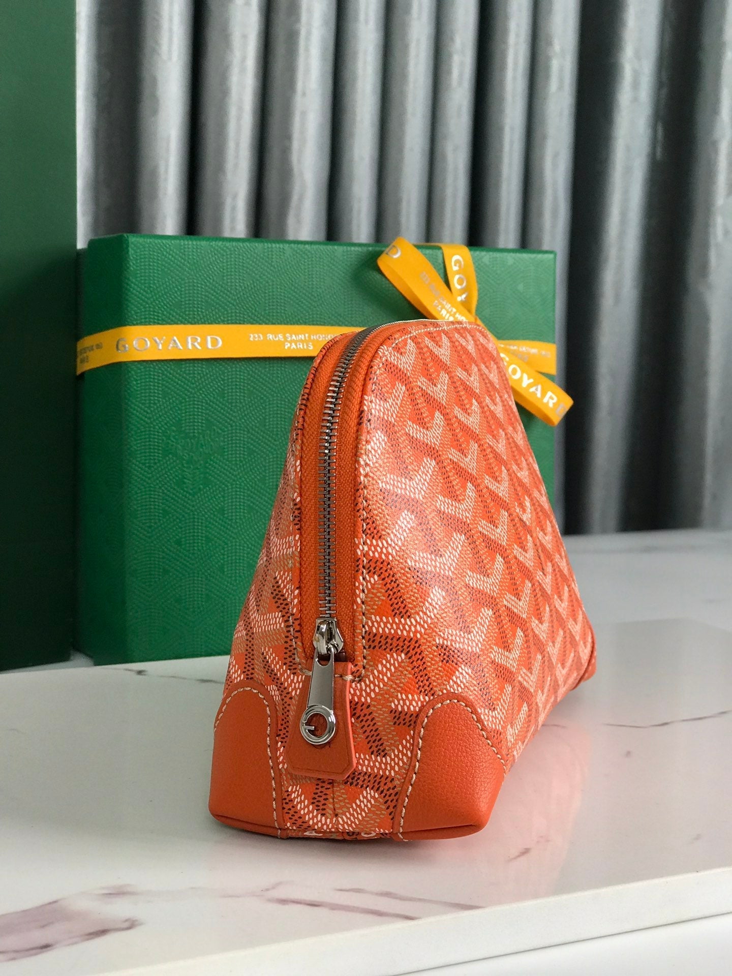 VENDÃ”ME COSMETIC POUCH 17 IN ORANGE GOYARDINE CANVAS AND CALFSKIN TRIM