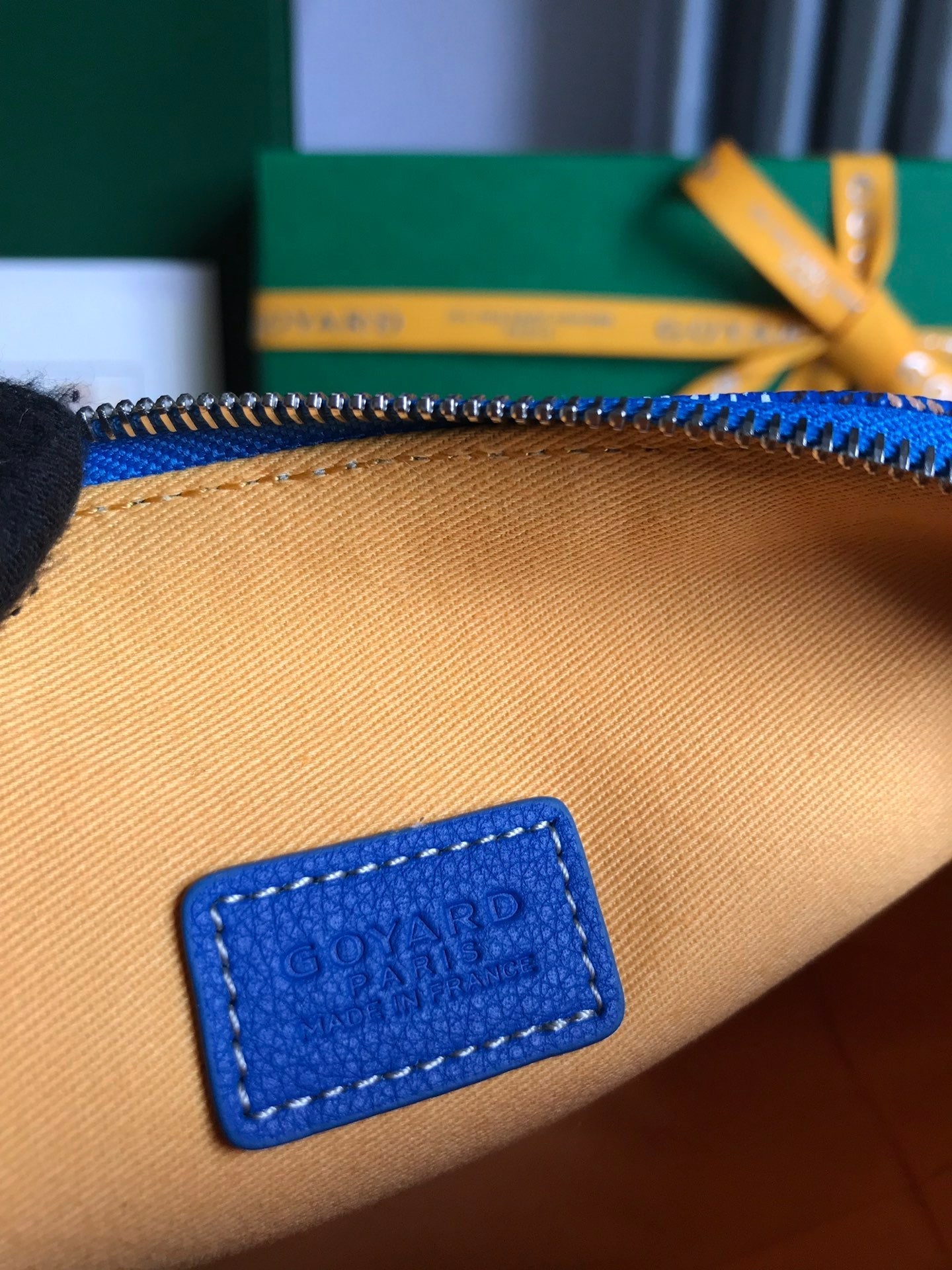 VENDÃ”ME COSMETIC POUCH 17 IN SAPPHIRE BLUE GOYARDINE CANVAS AND CALFSKIN TRIM