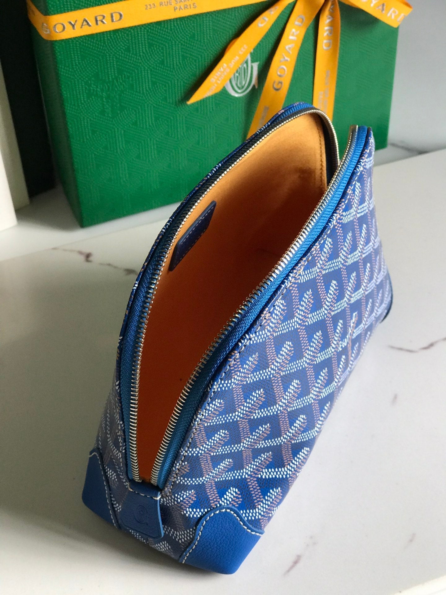 VENDÃ”ME COSMETIC POUCH 17 IN SAPPHIRE BLUE GOYARDINE CANVAS AND CALFSKIN TRIM