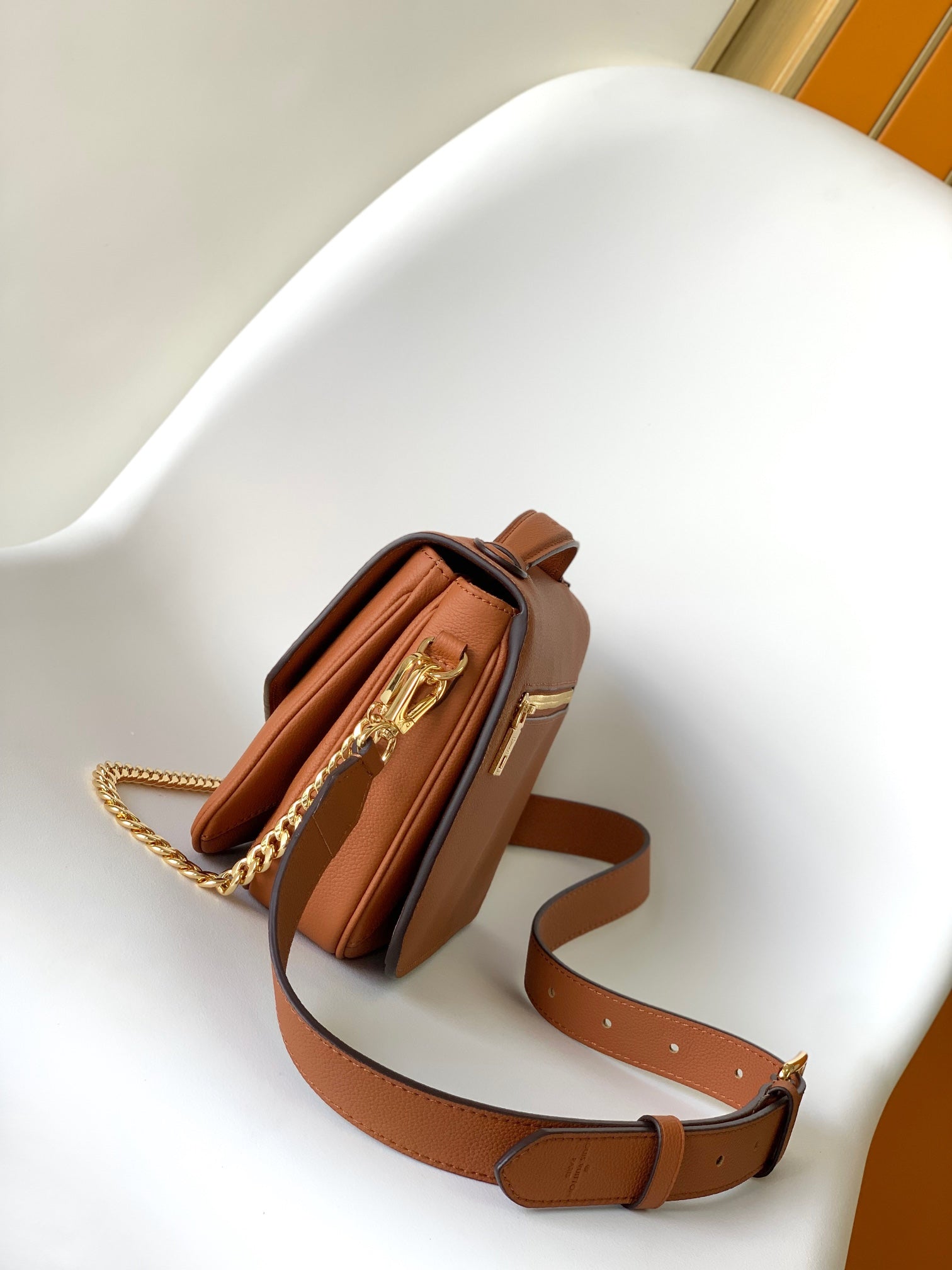 LV Oxford Bag 22cm Brown Gold Cowhide 252067