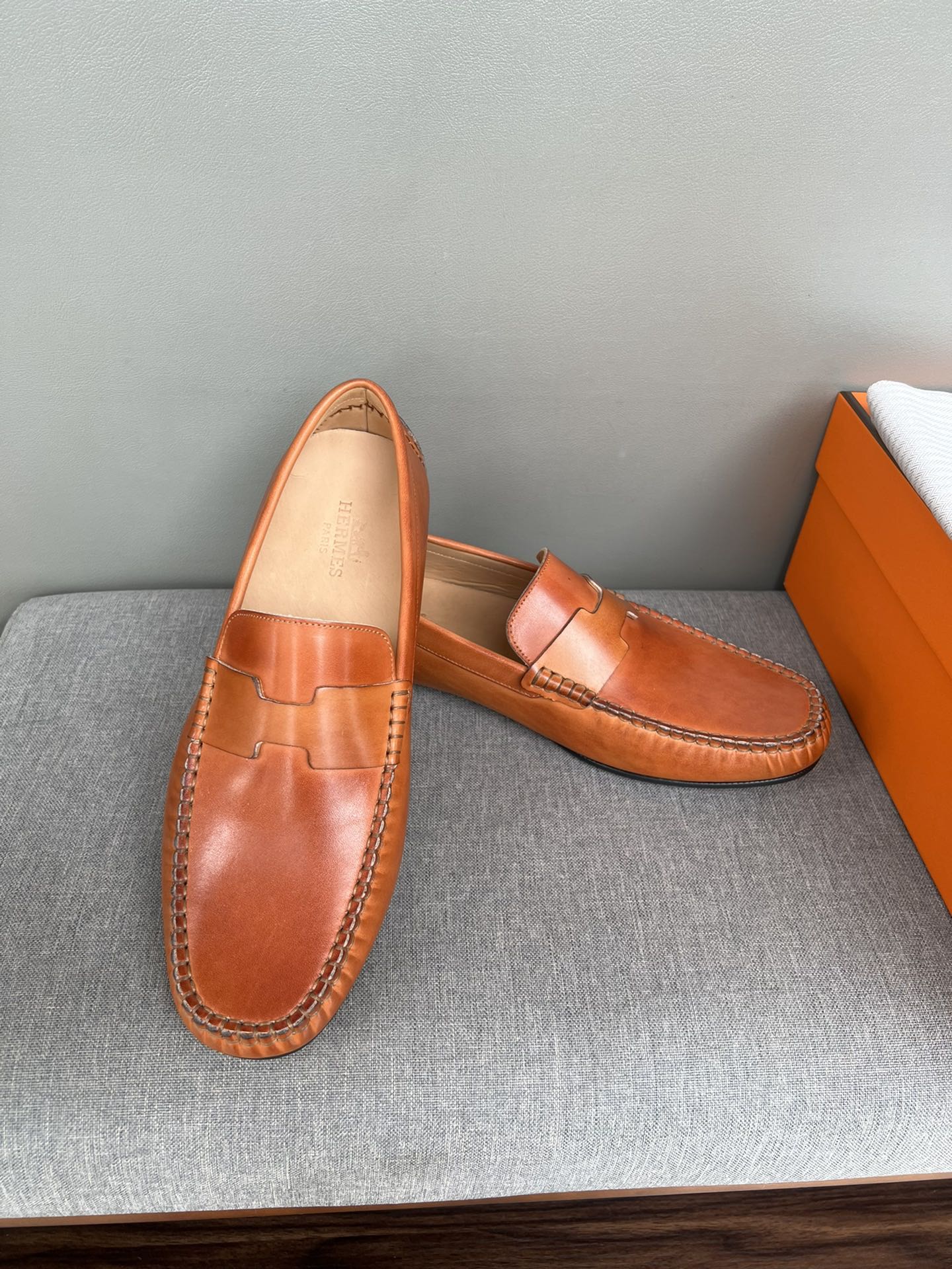 HM Men's Moccasins Loafer Neon Orange Cowhide 565855