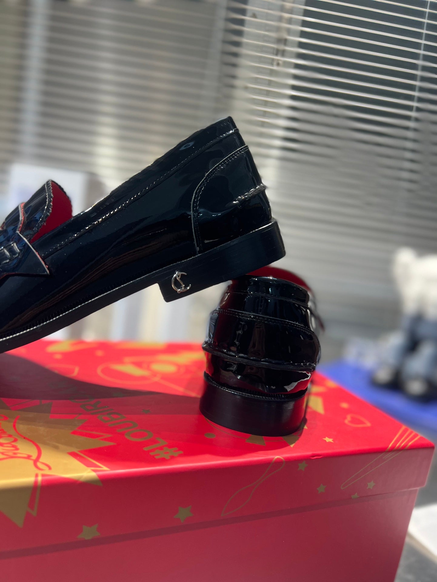 cl mocloon loafer black red patent calfskin