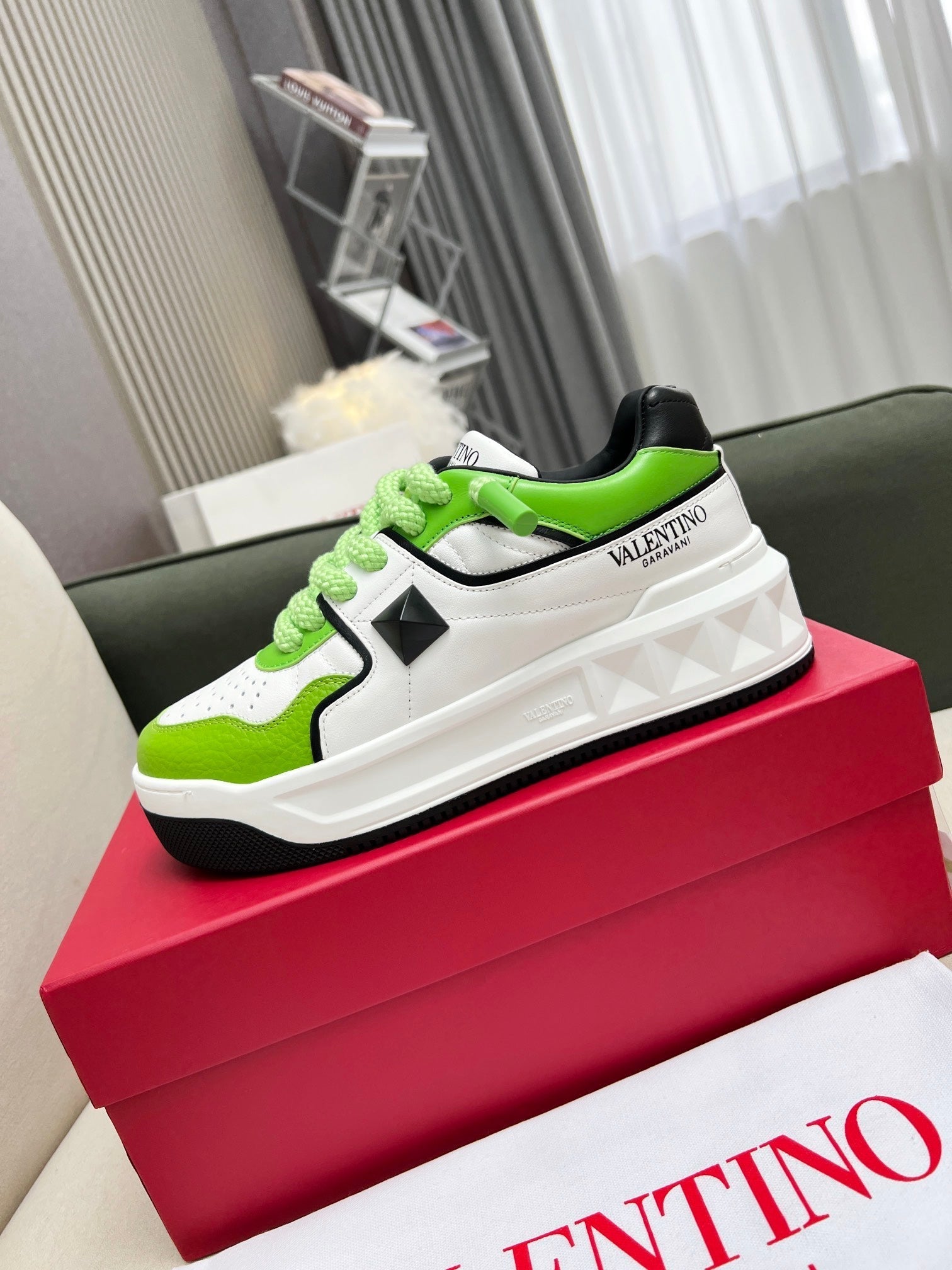 VT 25 One Stud Platform Sneaker White Green Cowhide 352076