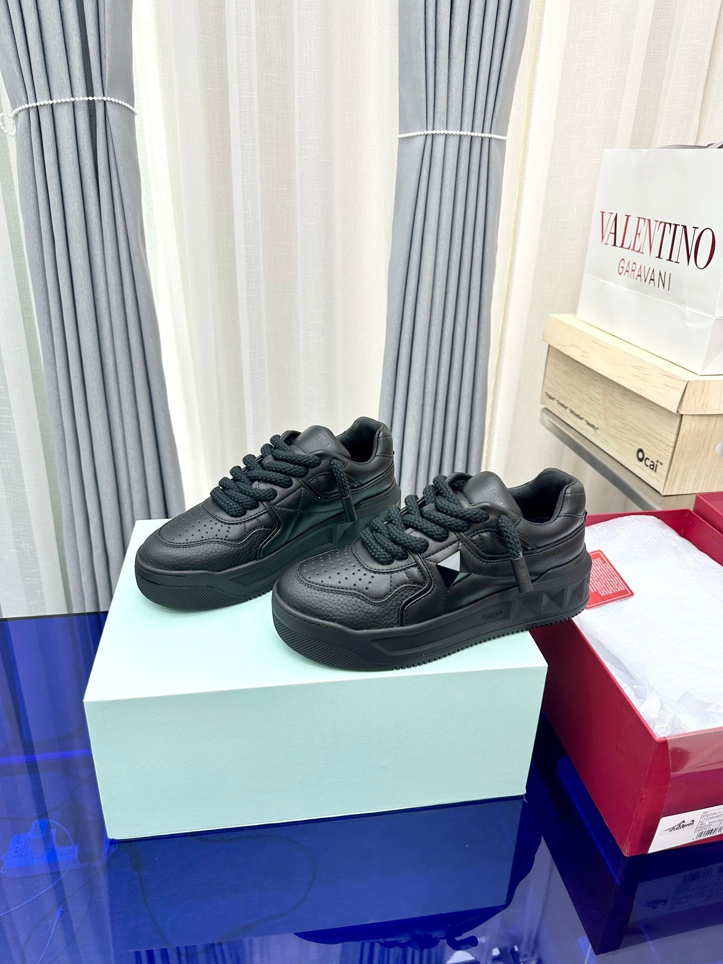 One Stud Garavani Black One Stud XL Sneakers