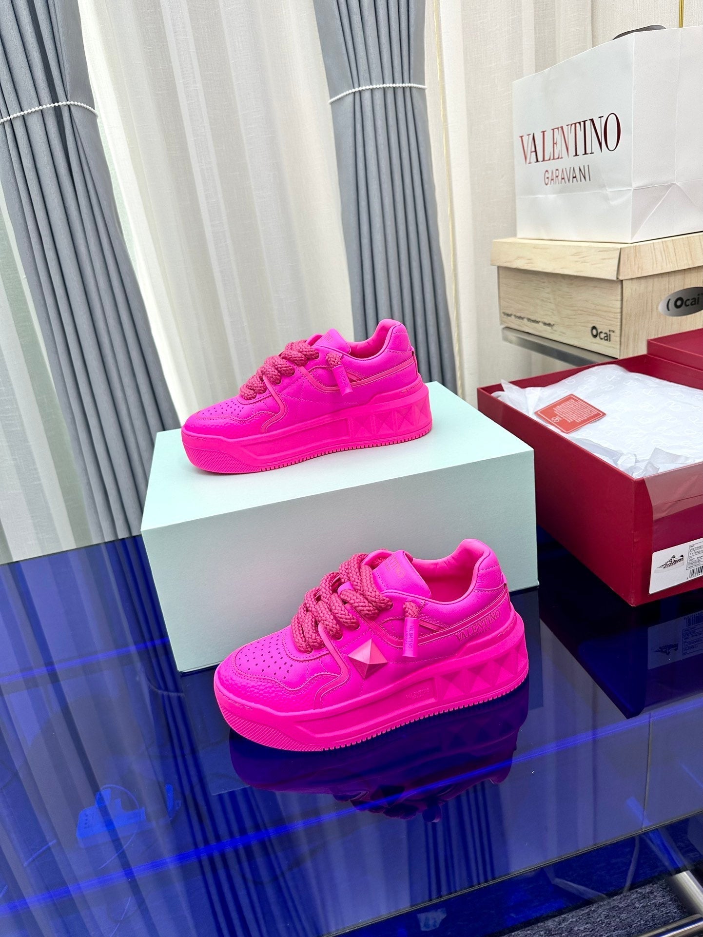 One Stud Garavani Pink One Stud XL Sneakers