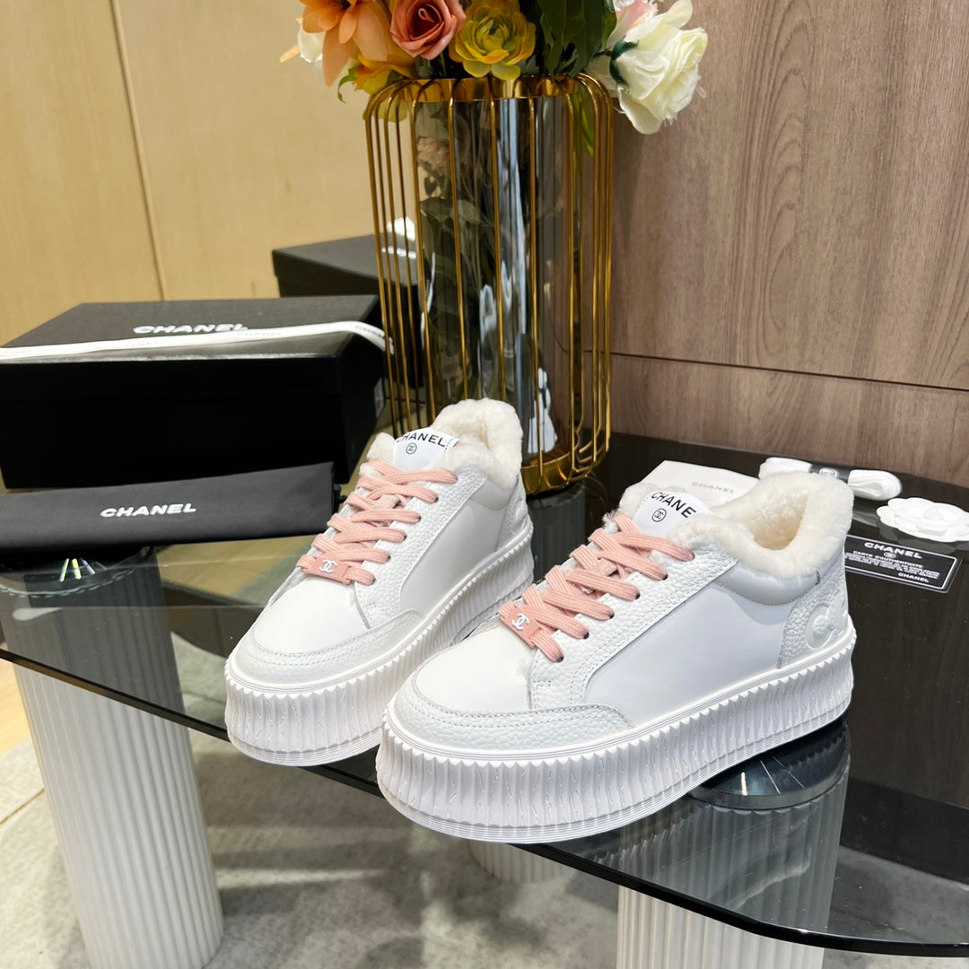 CC Sneaker White Pink Cowhide With Fleece Lining 944564