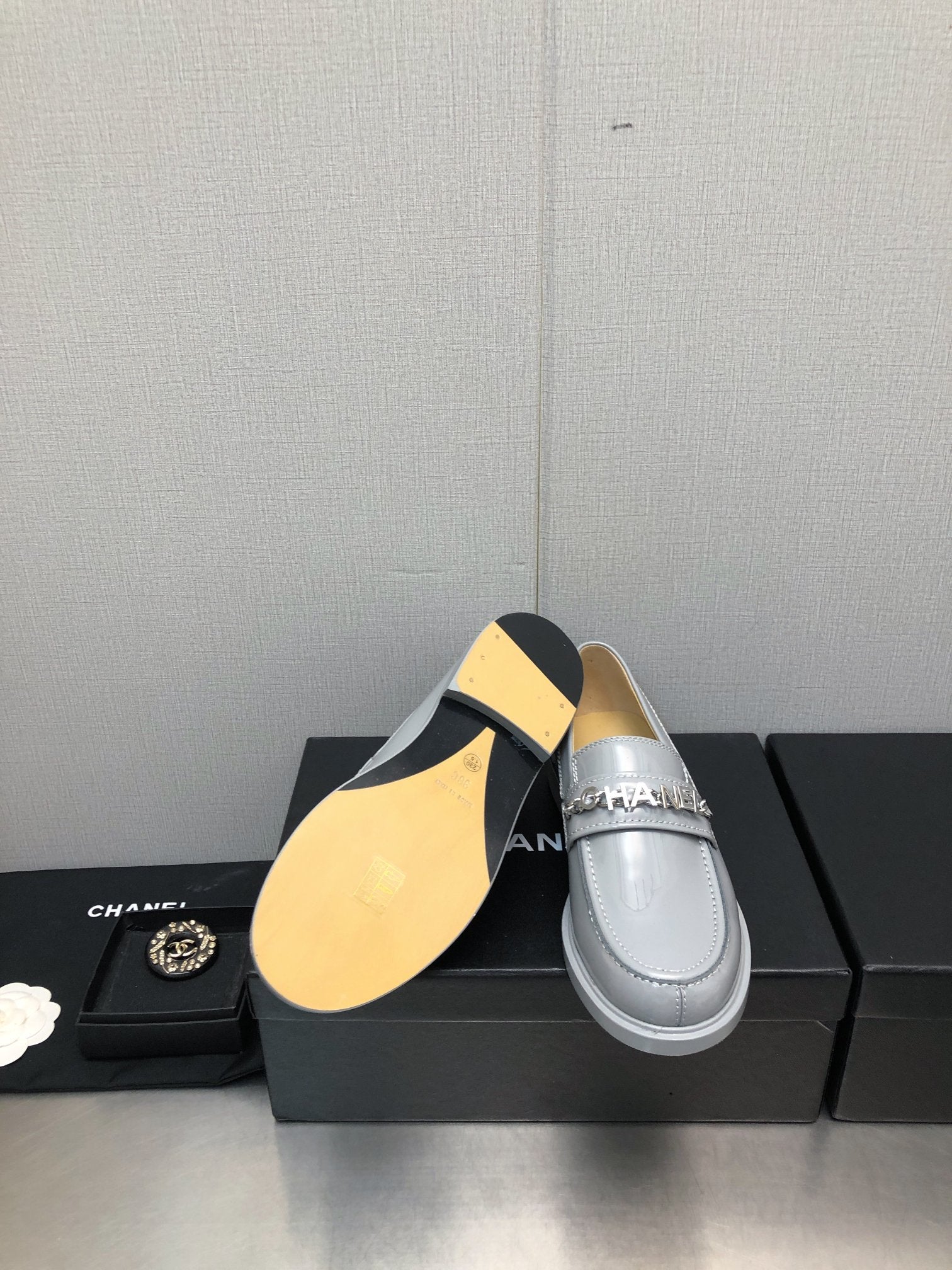 CC 25C Loafer Periwinkle Glossy Calf Leather 212975