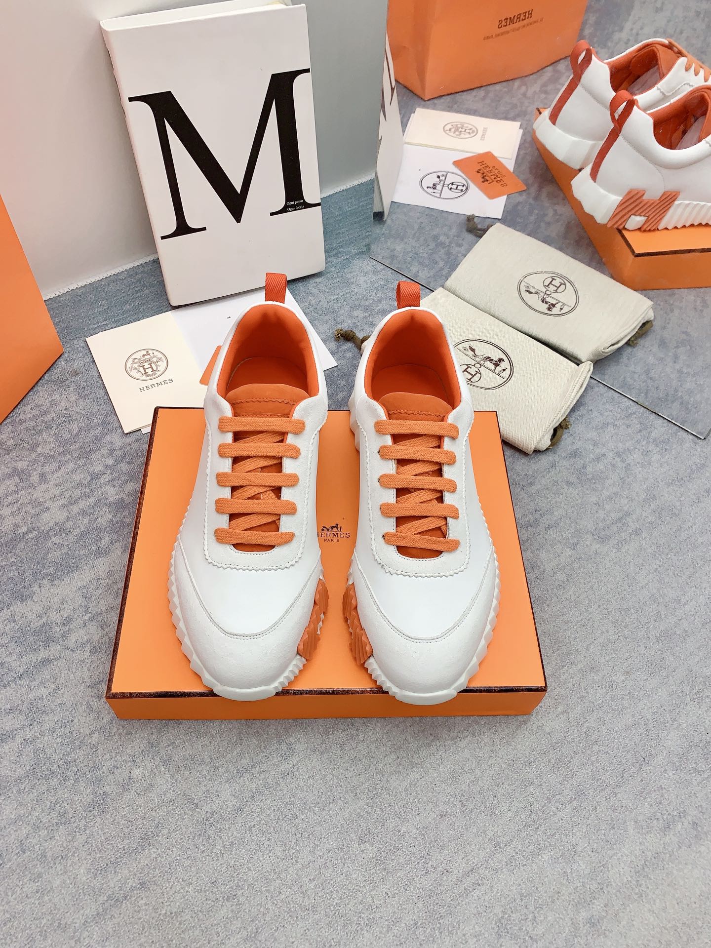 HM Bouncing Sneaker In White Lambskin 106429