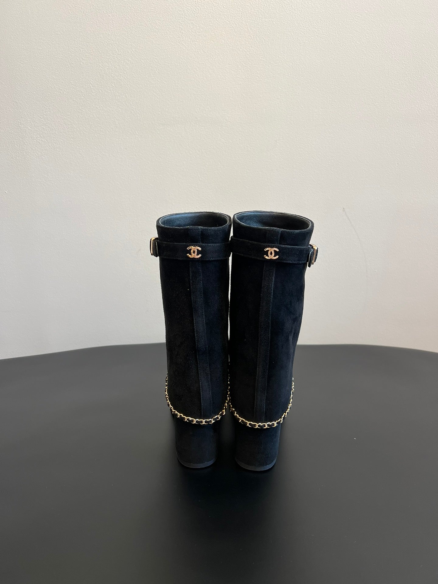 CC Short Boots Black With Chain Suede And Cowhide 944963