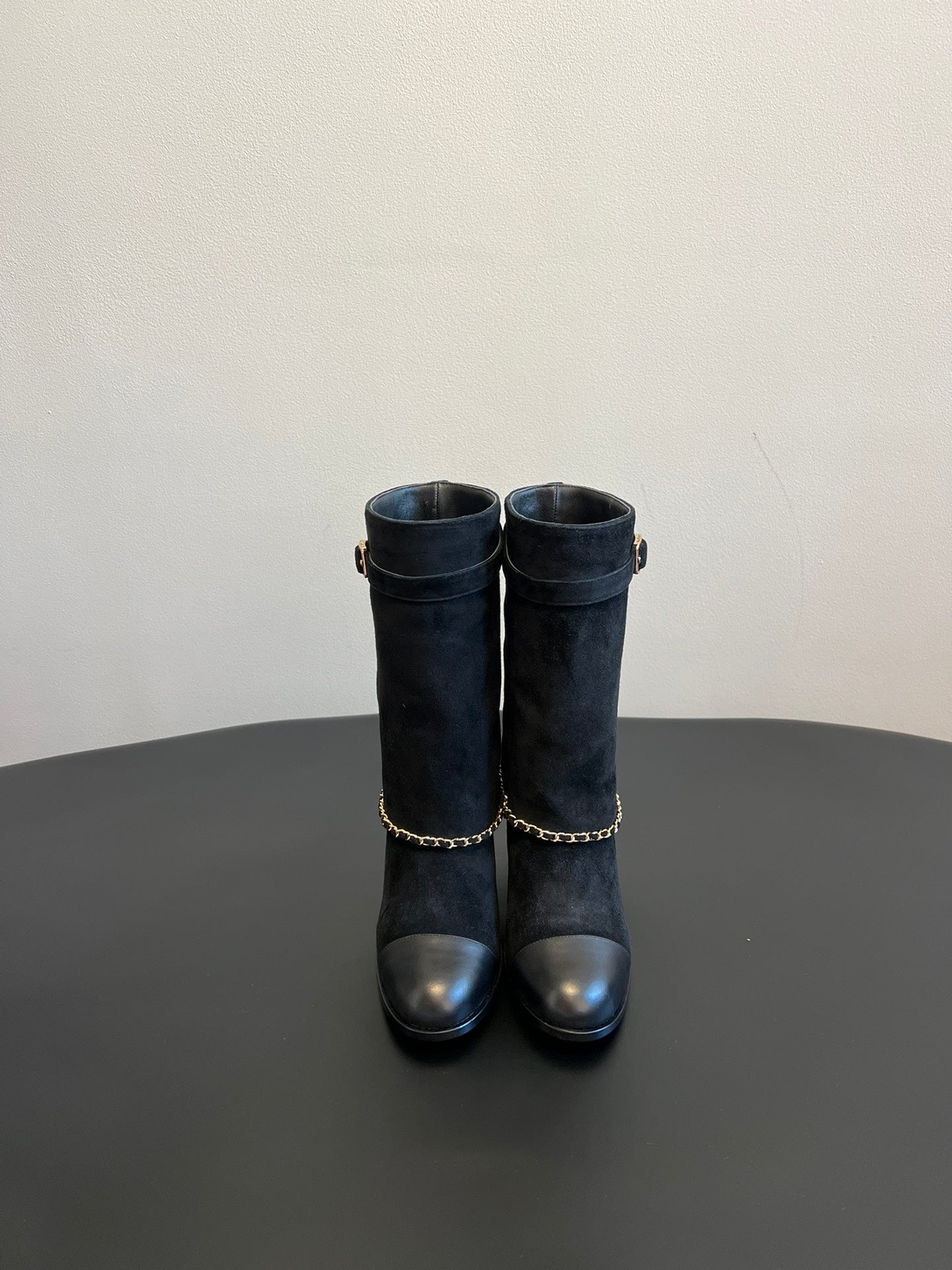 CC Short Boots Black With Chain Suede And Cowhide 944963