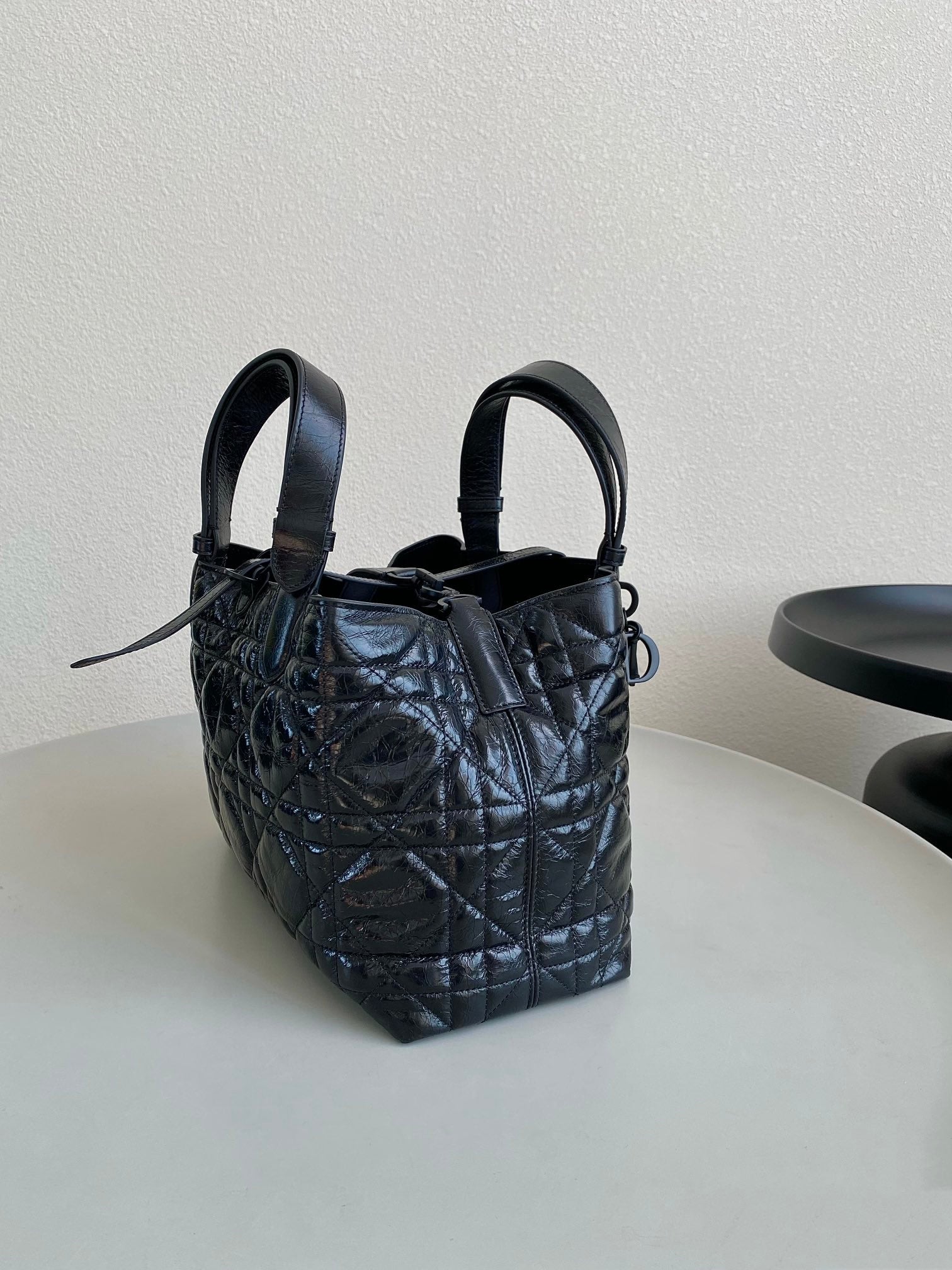 cd medium toujours all black calfskin