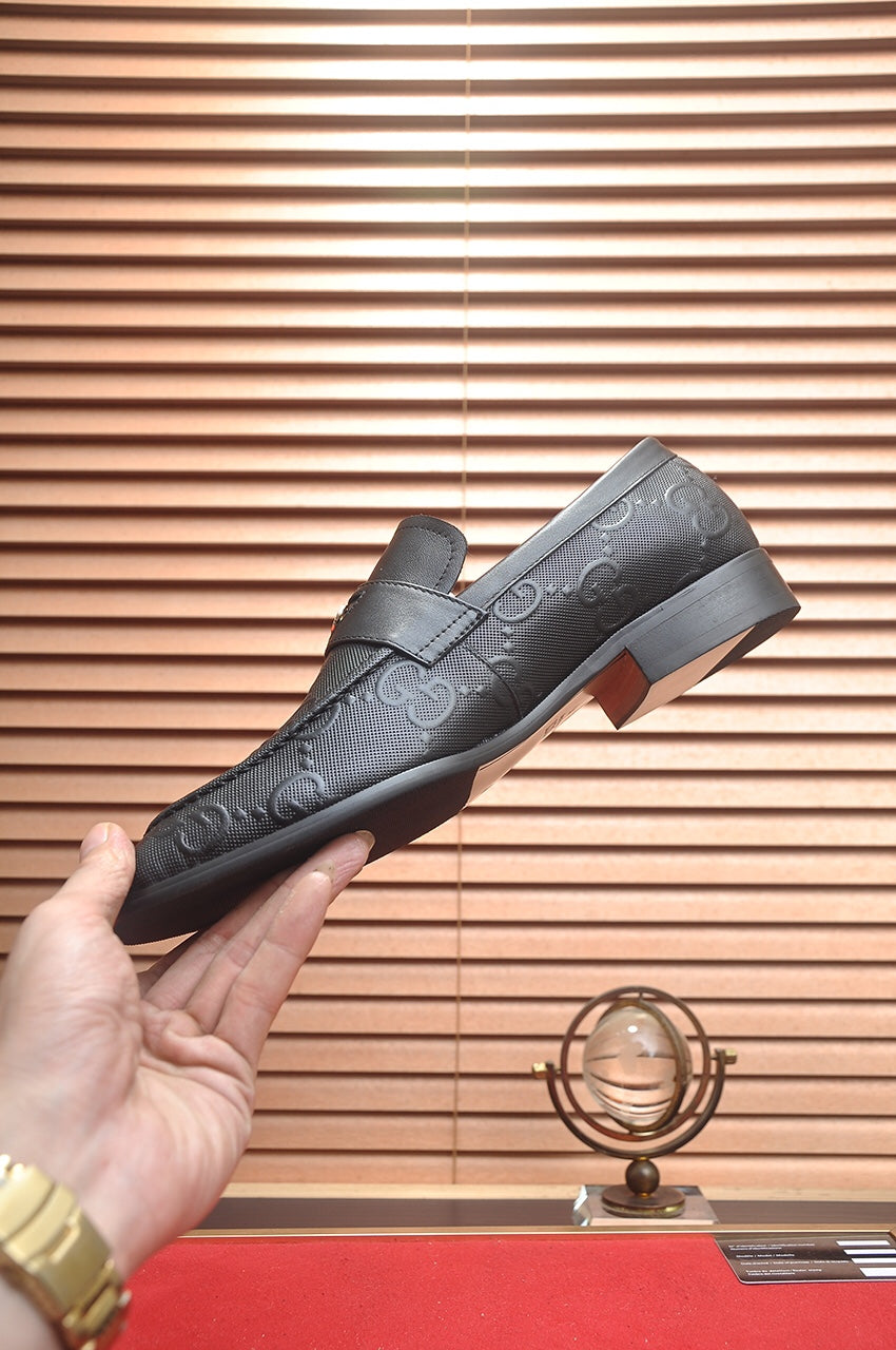 GG Men's Loafer Black Cowhide 770590