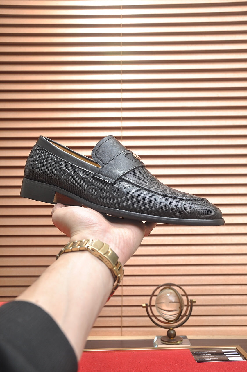 GG Men's Loafer Black Cowhide 770590