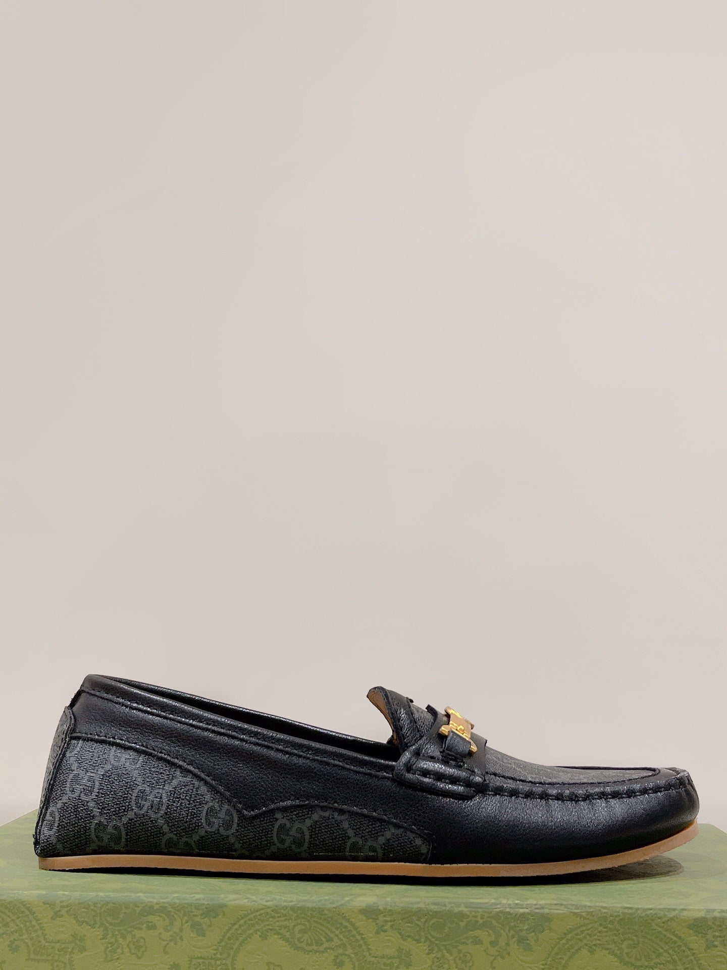 GG Men's Alessandro Loafer Black Cowhide 557578