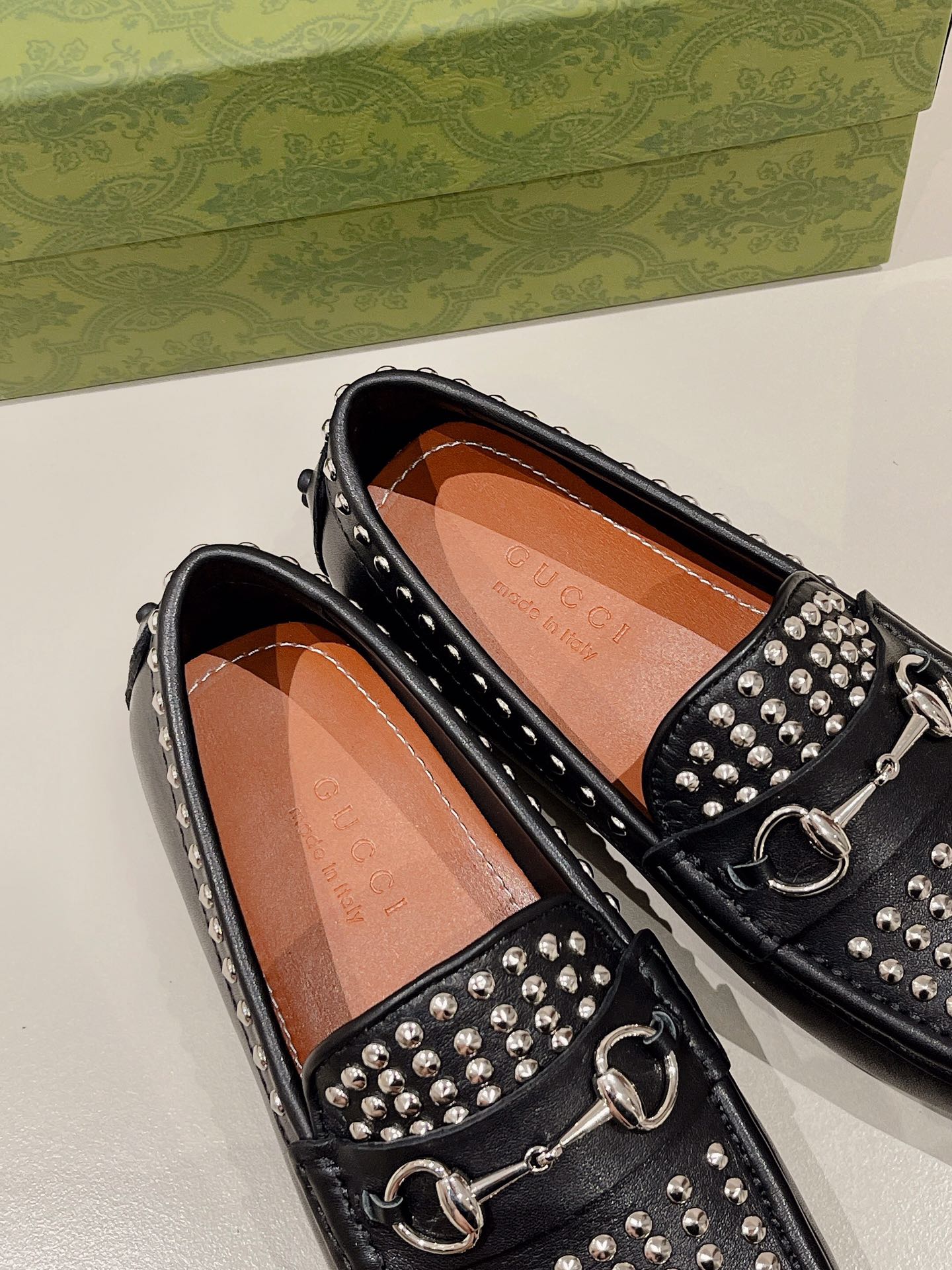 GG Men's Leather Loafer Stud Black Calfskin 561804