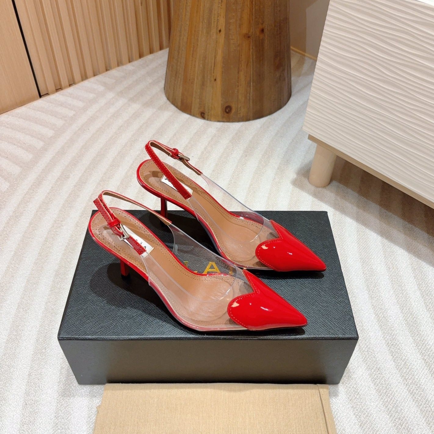 alaia slingbacks 95 optic red heart lambskin