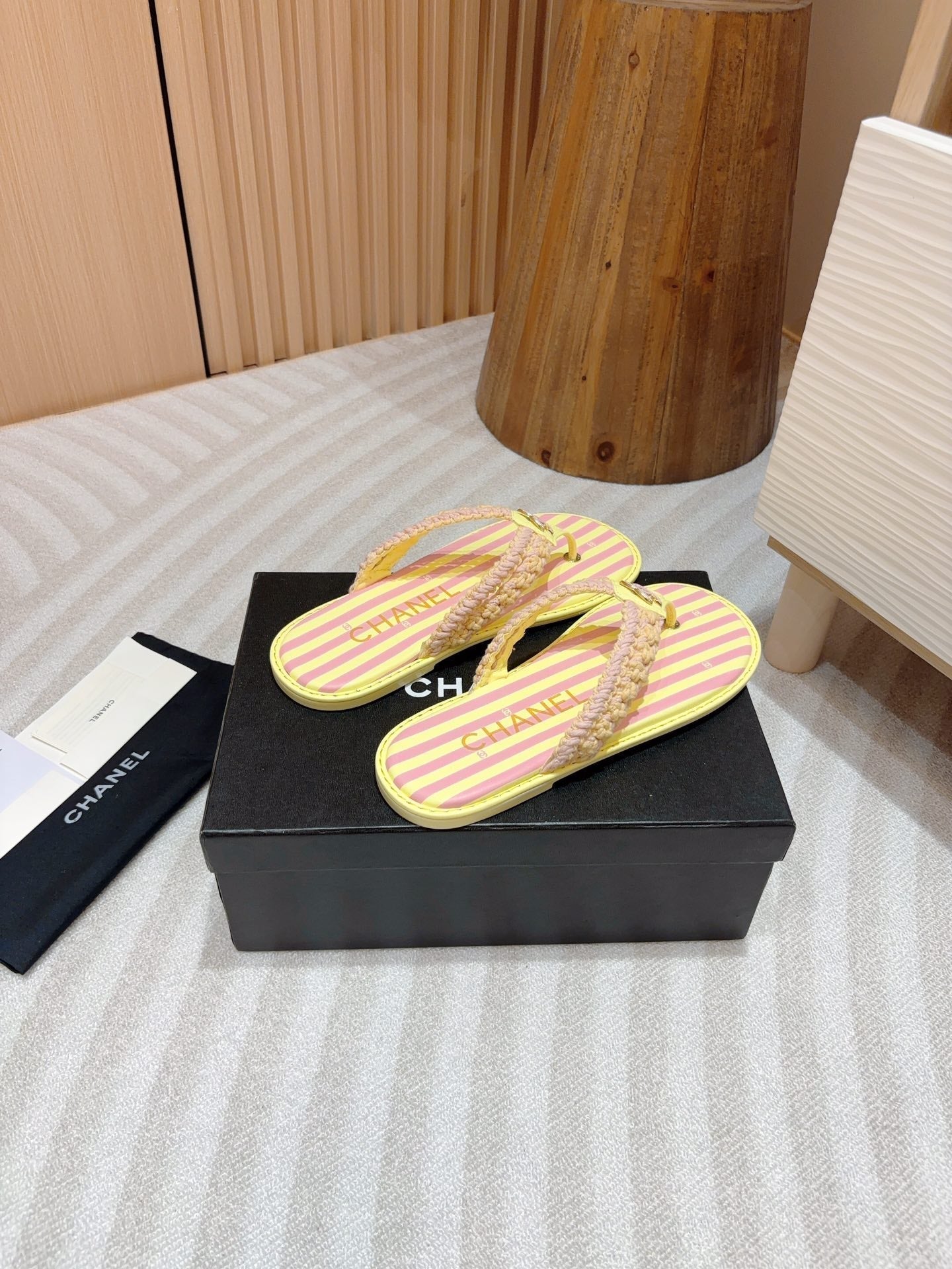 CC WOVEN FLIP FLOP YELLOW MIX PINK SHEEPSKIN