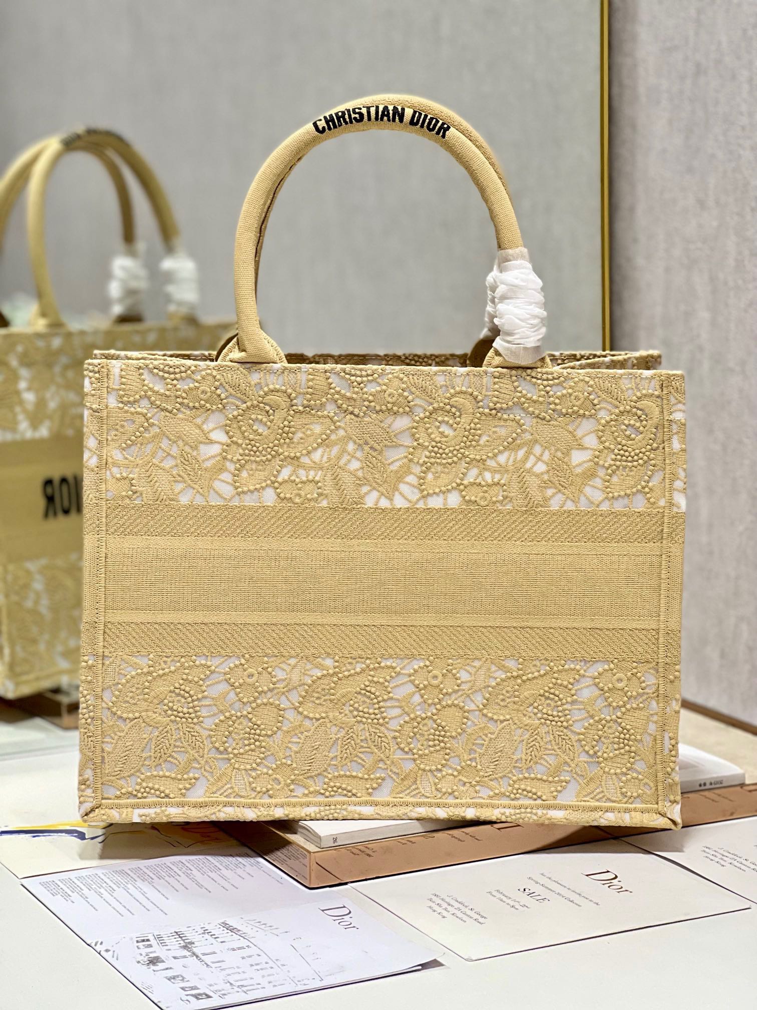 CD Mesh apricot Book Tote Bag Canvas 336534