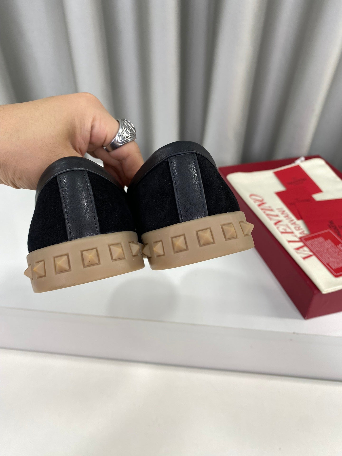 LEISURE FLOWS SPLIT LOAFER IN BLACK SUEDE