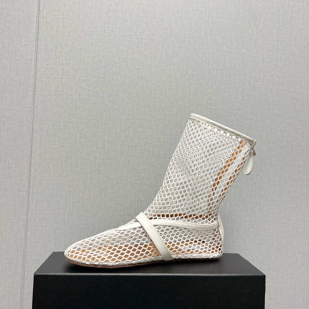 ALAIA SHORT BOOTS IN WHITE MESH FISHNET