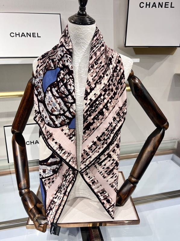 CC Square Scarf 110 CM In Colorful Cashmere Silk  413604