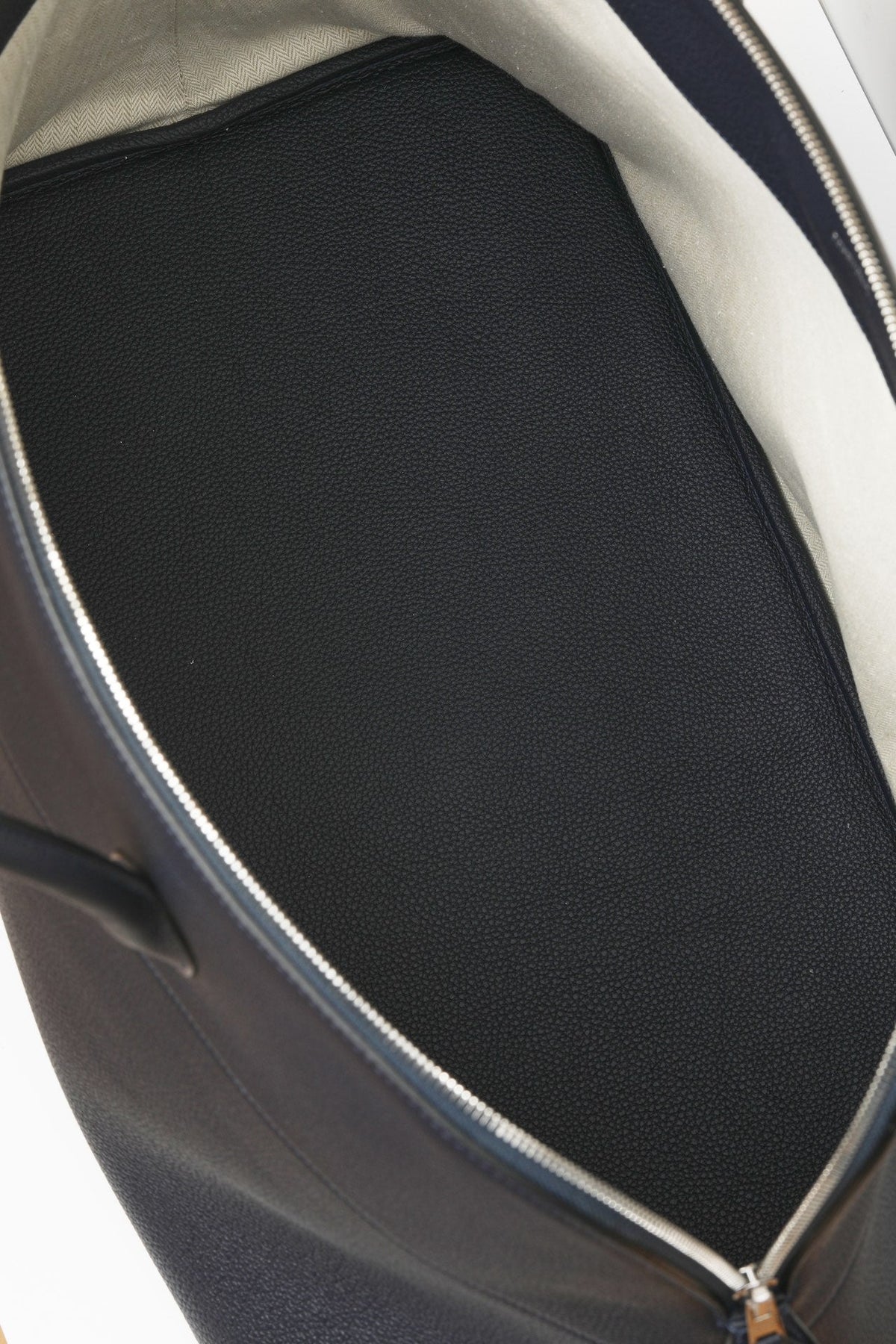 High-end Hermes 2026 Bolide Bowling Shark Bag 45cm Togo Leather