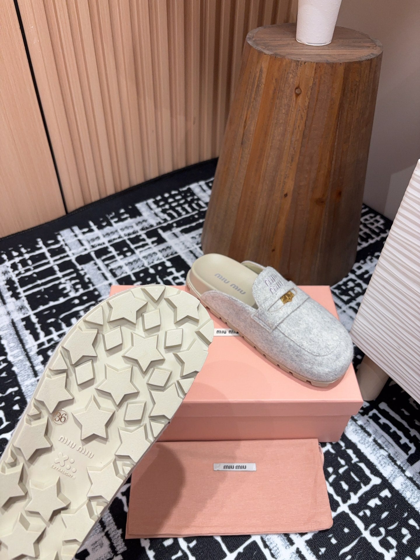 Miu slippers Grey Original Wool