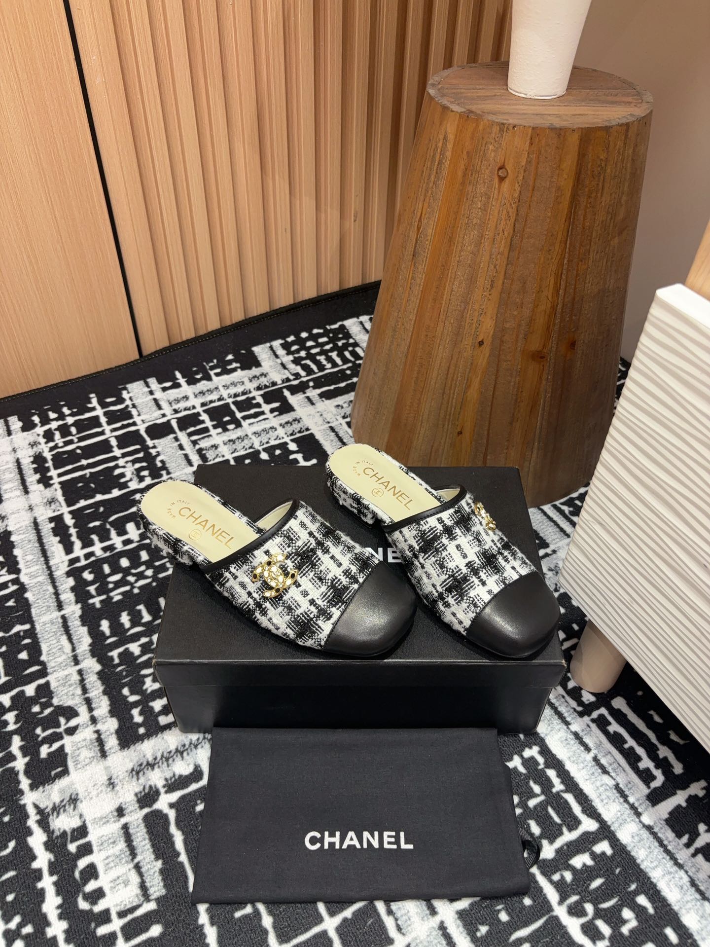 CC Mule 30mm In White Mix Black Wool Tweed And Lambskin