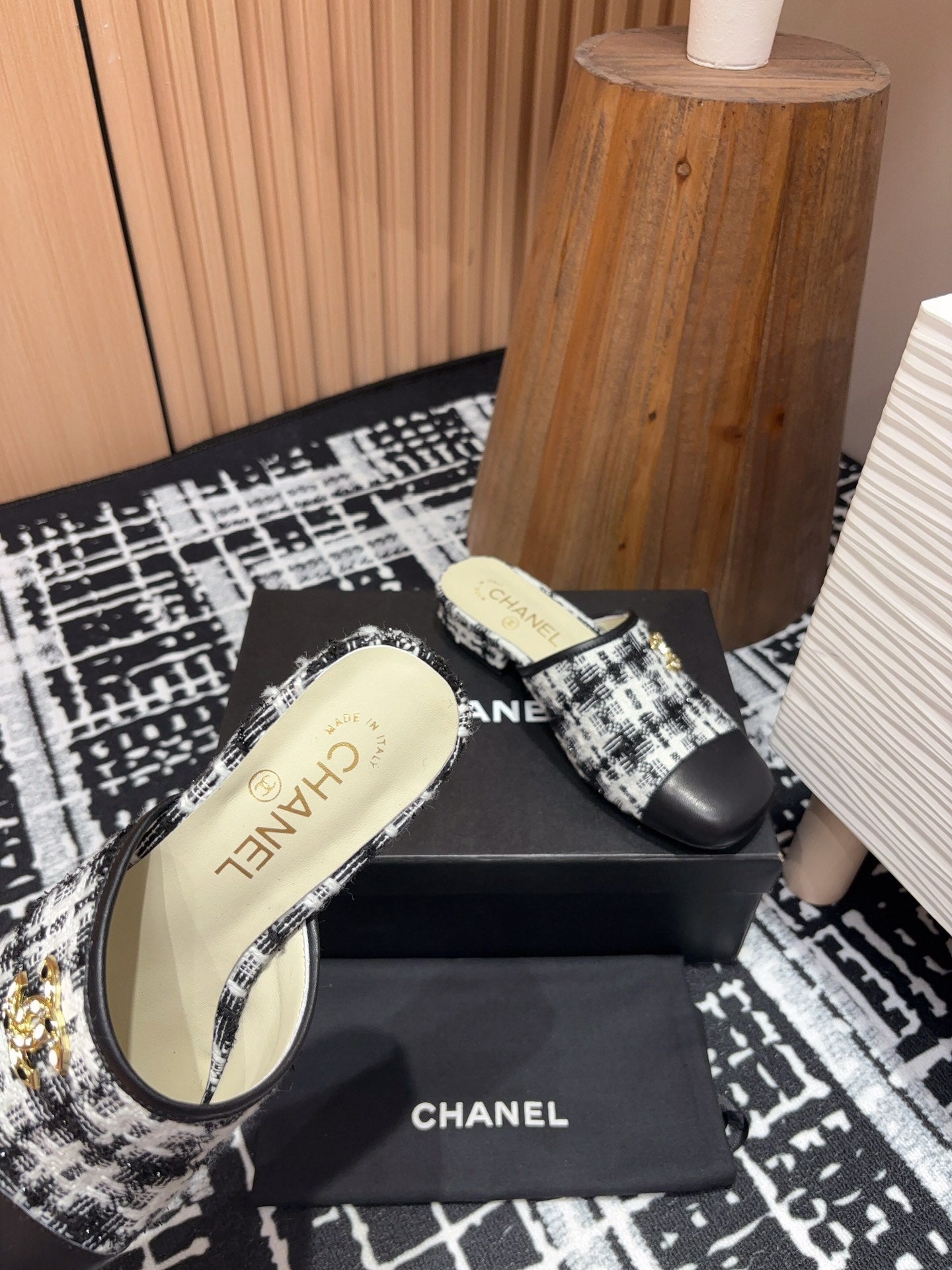 CC Mule 30mm In White Mix Black Wool Tweed And Lambskin