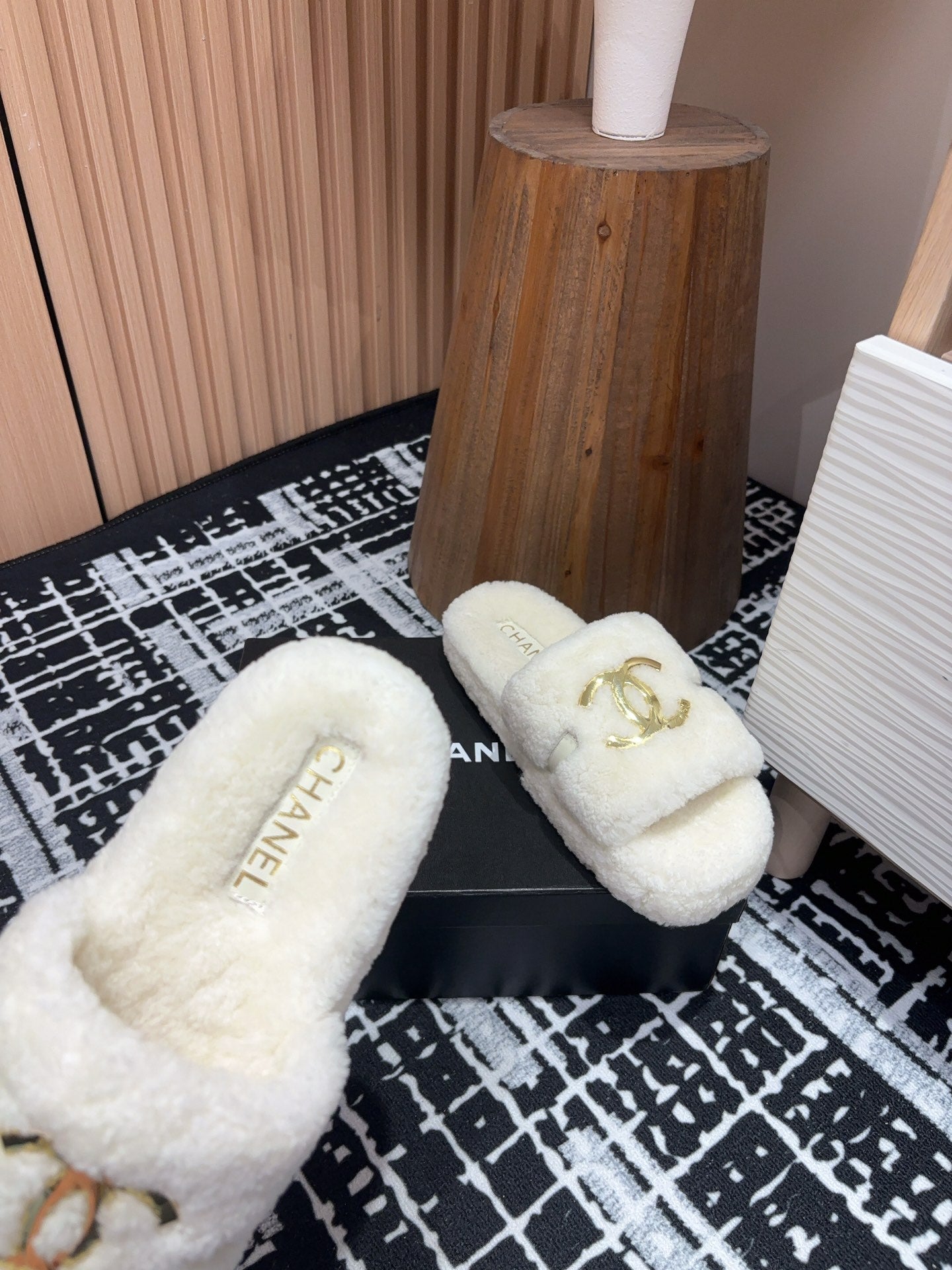 CC Slippers White Wool Fleece
