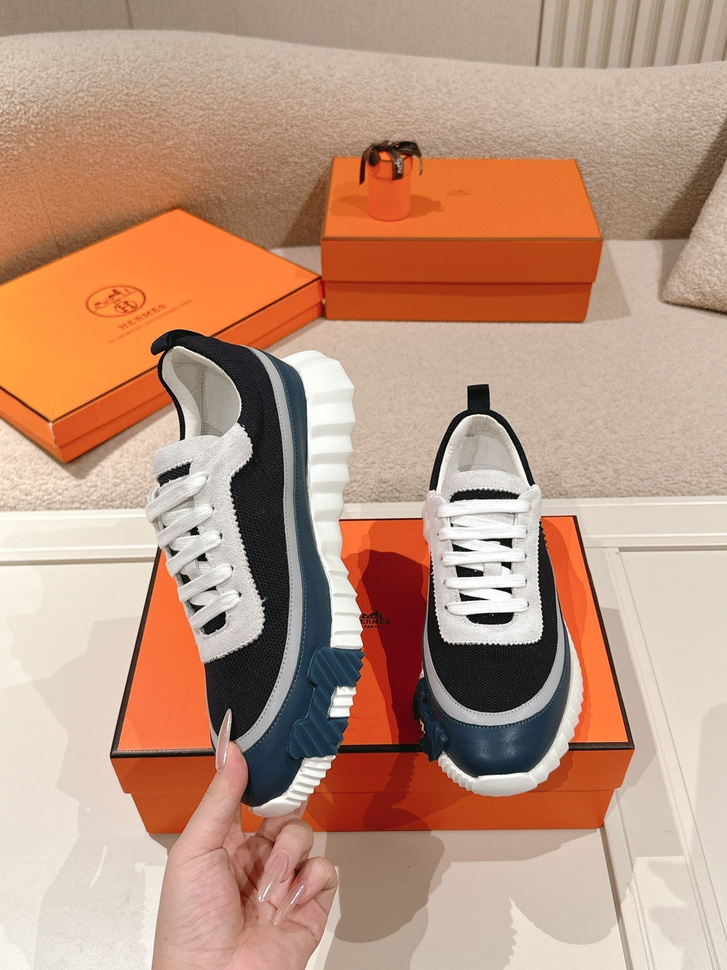 HM Men's Sneaker Black Blue Goatskin Suede 578953