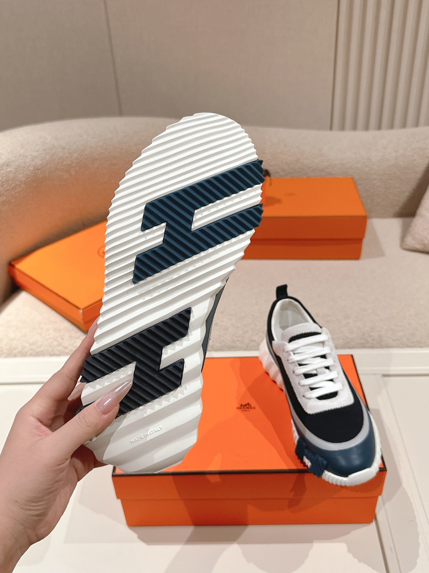 HM Men's Sneaker Black Blue Goatskin Suede 578953