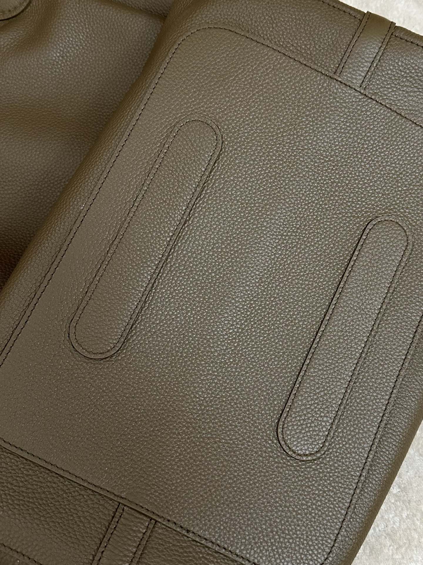 BALE HOBO EXTRA LARGE 40 BAG IN MOCHA BROWN CALFSKIN