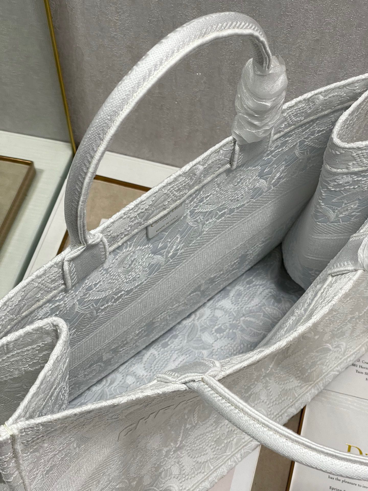 CD Lace White Book Tote 42cm Bag Canvas 336570