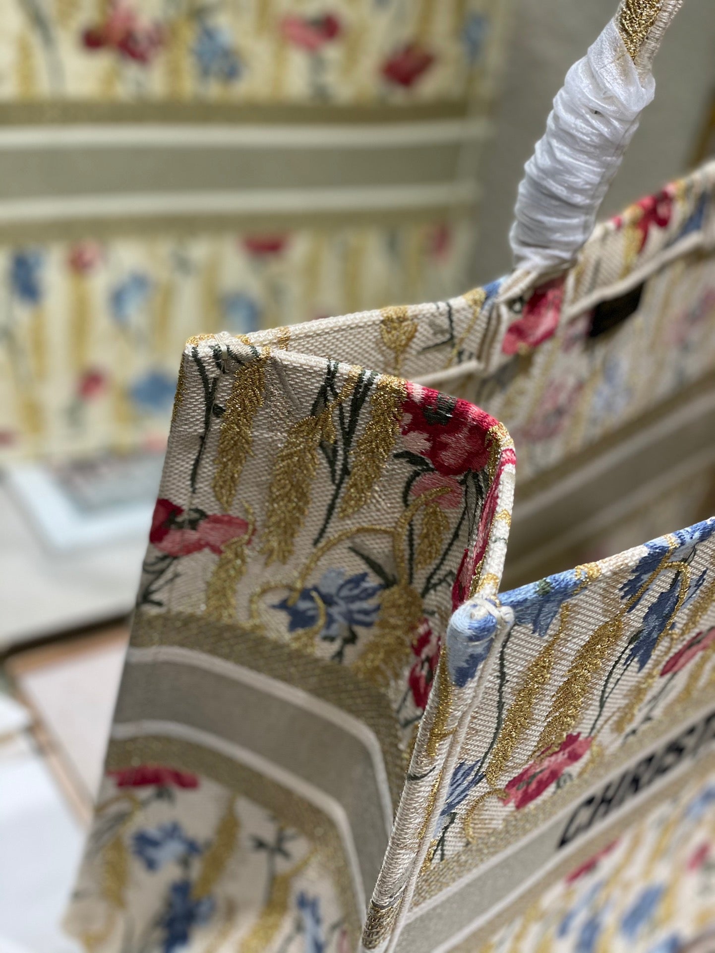 CD Hibiscus Book Tote 42cm Bag Canvas 336576