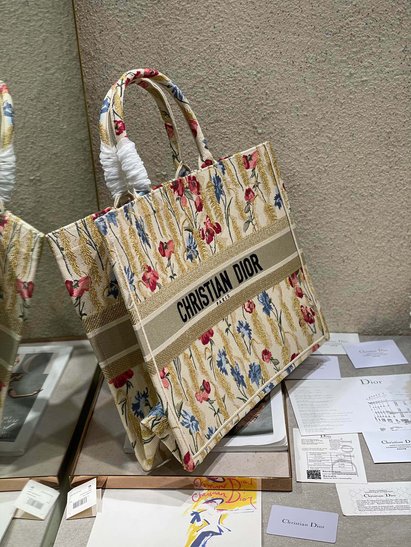 CD Hibiscus Book Tote 42cm Bag Canvas 336576