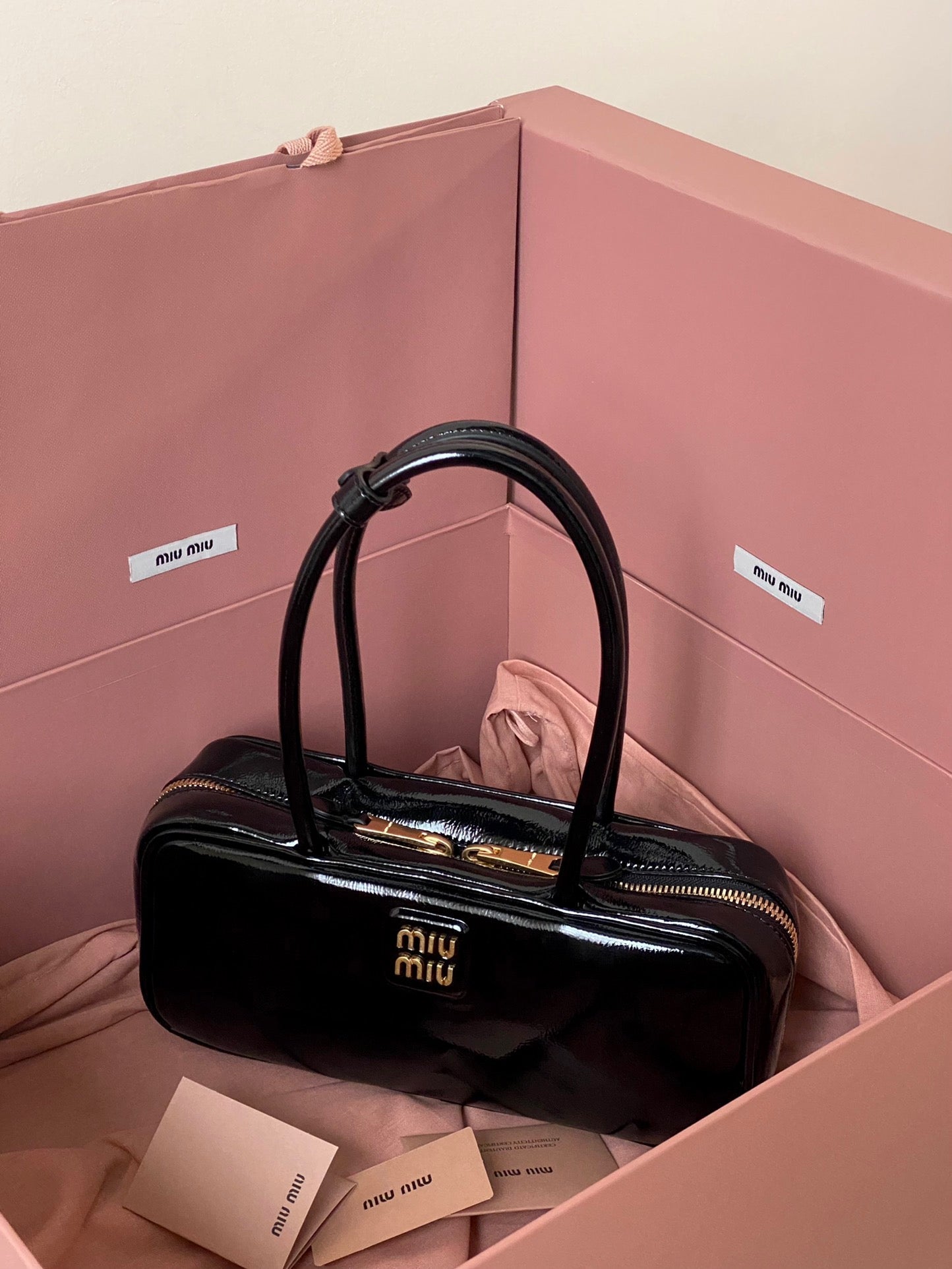 Beau Naplak 27cm Black Patent Leather