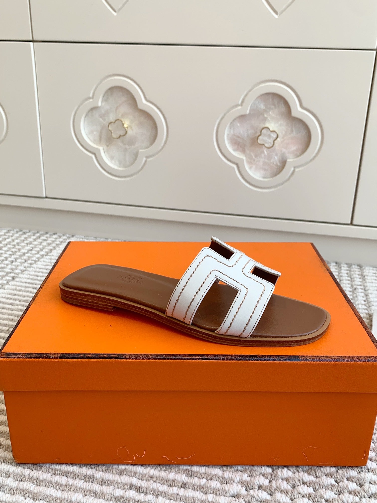 HM Oran Sandal White Sheepskin 291395