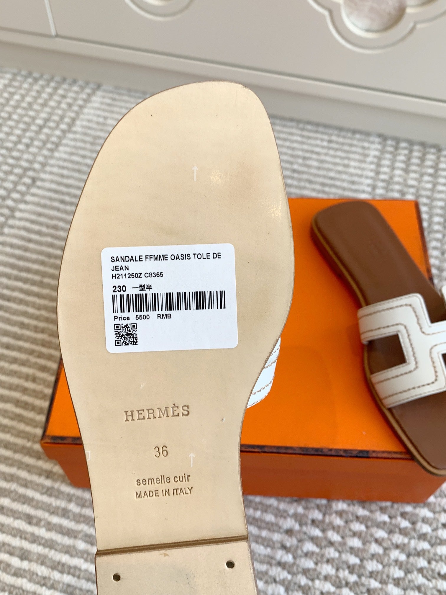 HM Oran Sandal White Sheepskin 291395