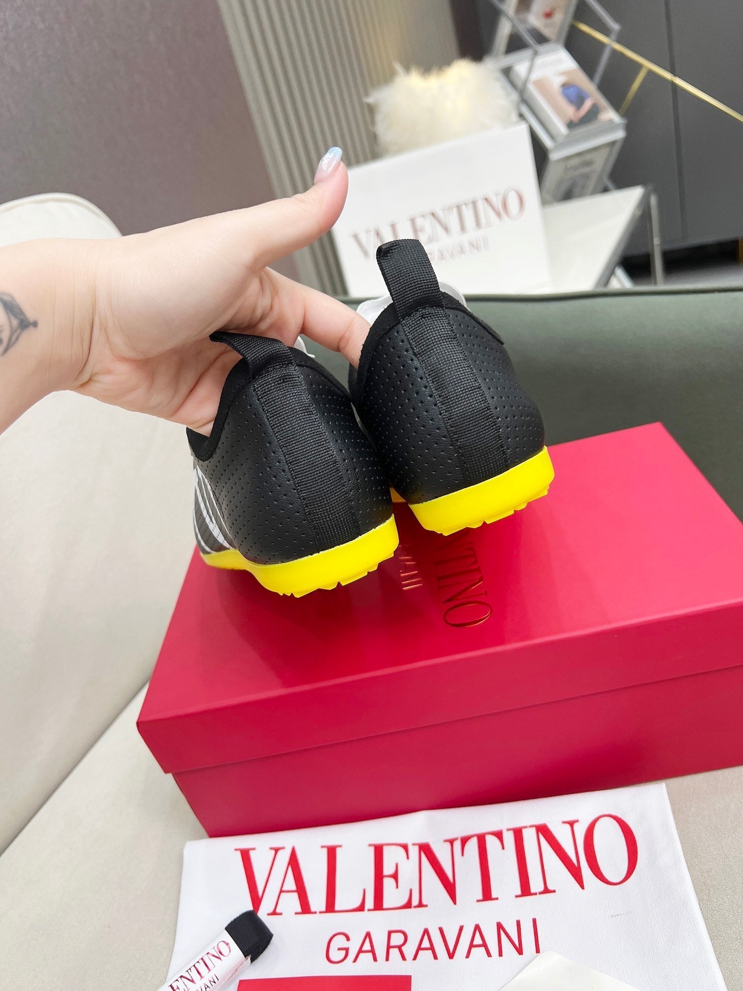 VT 25 Chromathon Sneaker Black Red Lambskin 352050